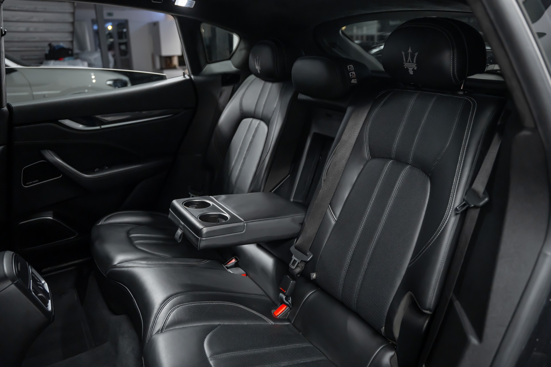 MASERATI Levante S 3.0 V6 Automatica *CH-Fahrzeug*Panorama*Fahrassist*360°*Alcantara*-image-15