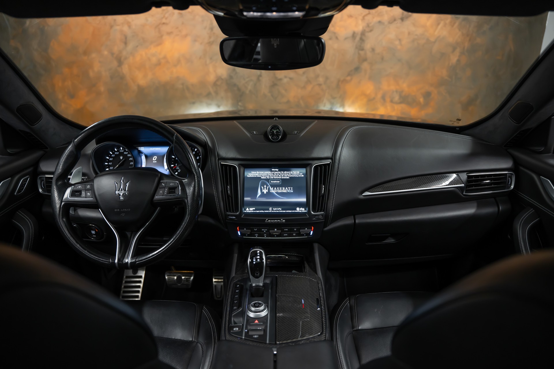 MASERATI Levante S 3.0 V6 Automatica *CH-Fahrzeug*Panorama*Fahrassist*360°*Alcantara*-image-17