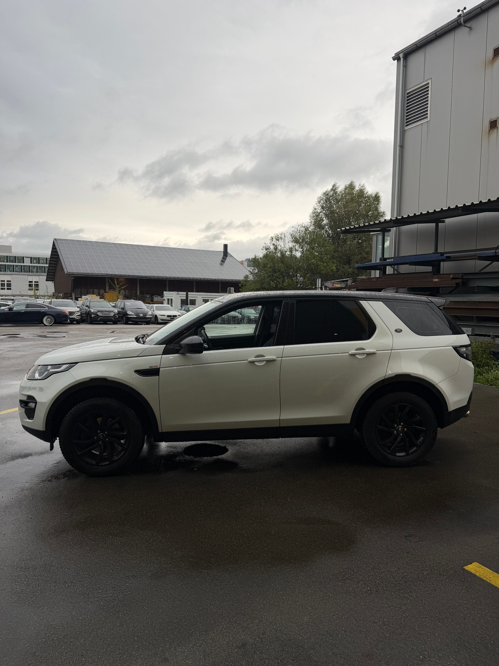 LAND ROVER Discovery Sport 2.0 TD4 Pure AT9-image-3