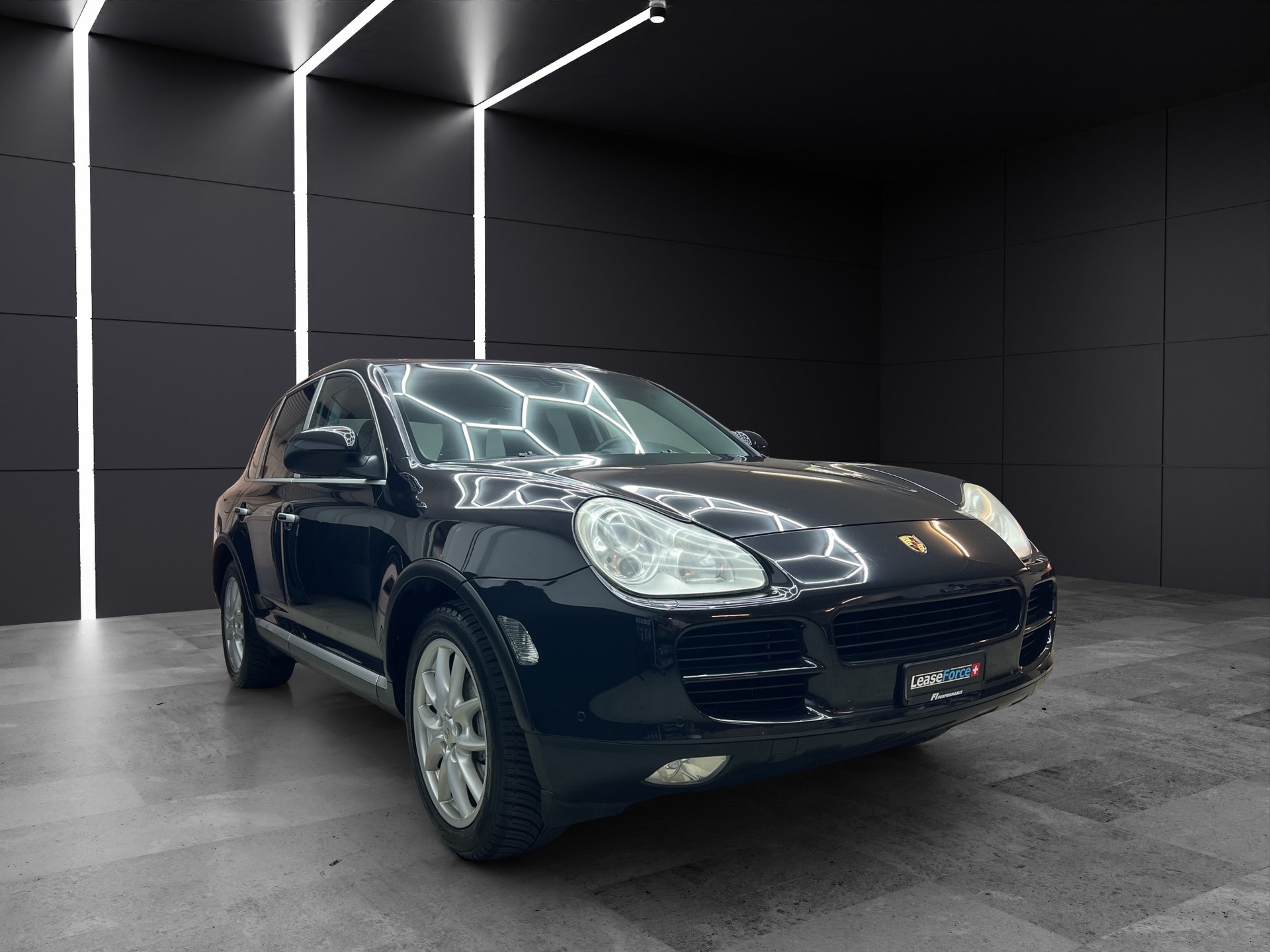 PORSCHE Cayenne S-image-2