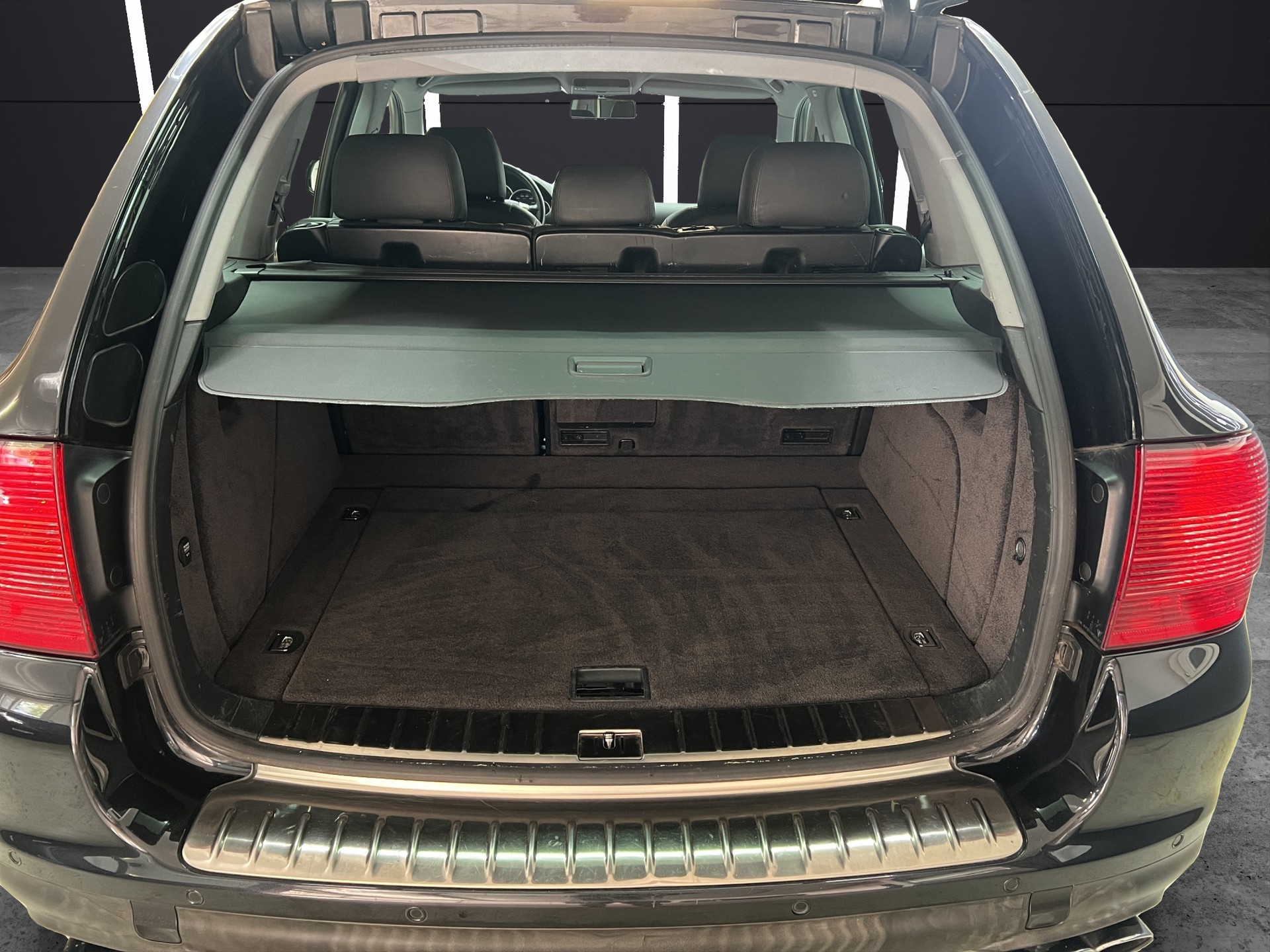 PORSCHE Cayenne S-image-13
