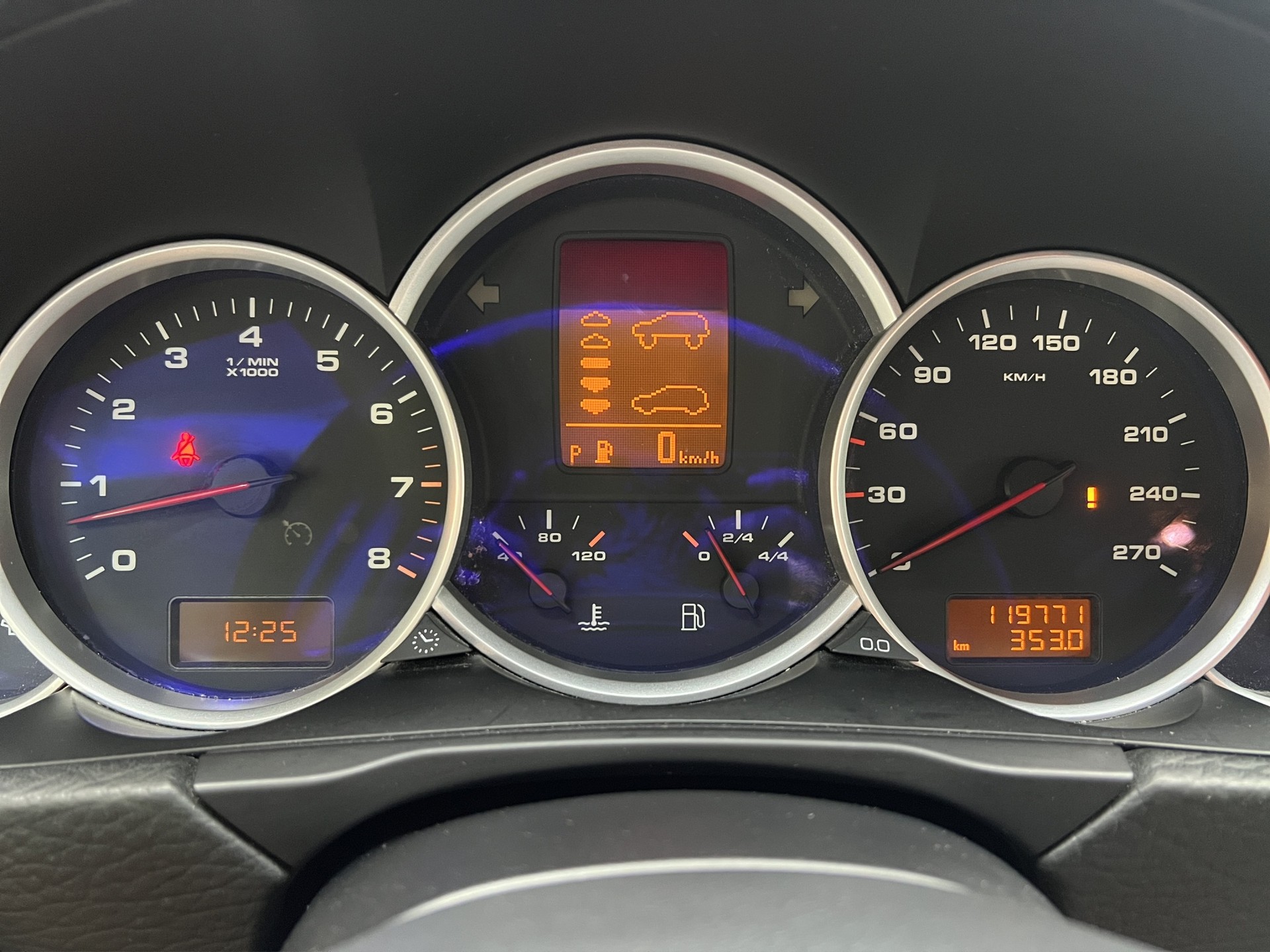 PORSCHE Cayenne S-image-9