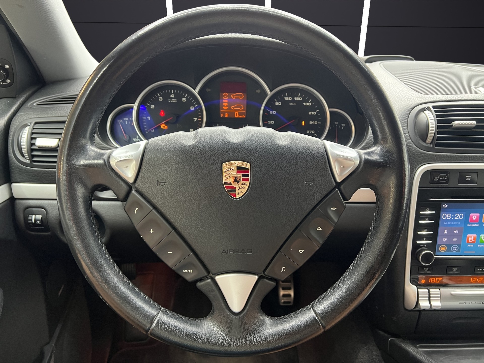 PORSCHE Cayenne S-image-8