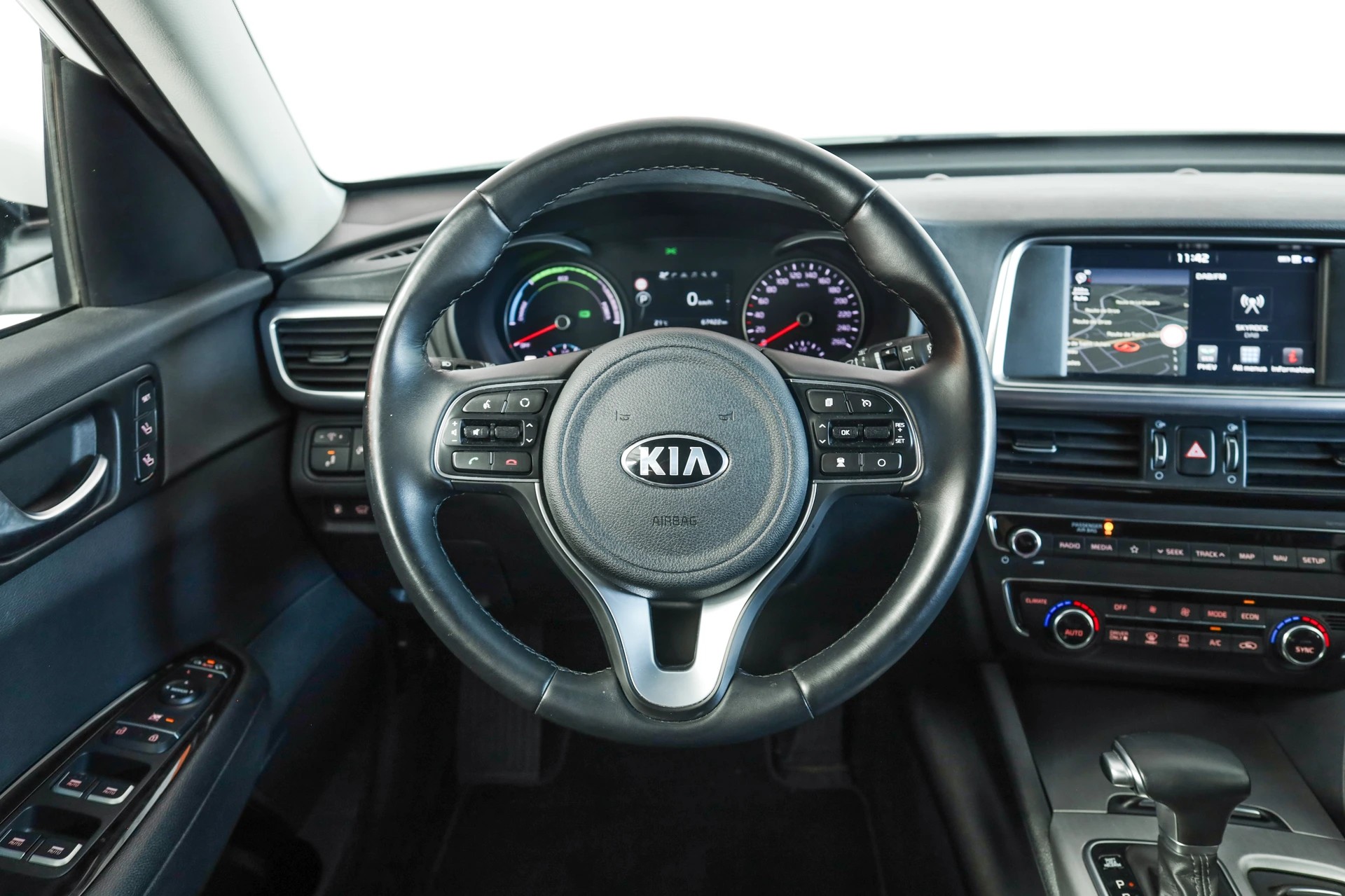 KIA Optima SW 2.0 T-GDI Plug-in Hybrid Automat Caméra 360° / Sièges ventilés / Attelage-image-9