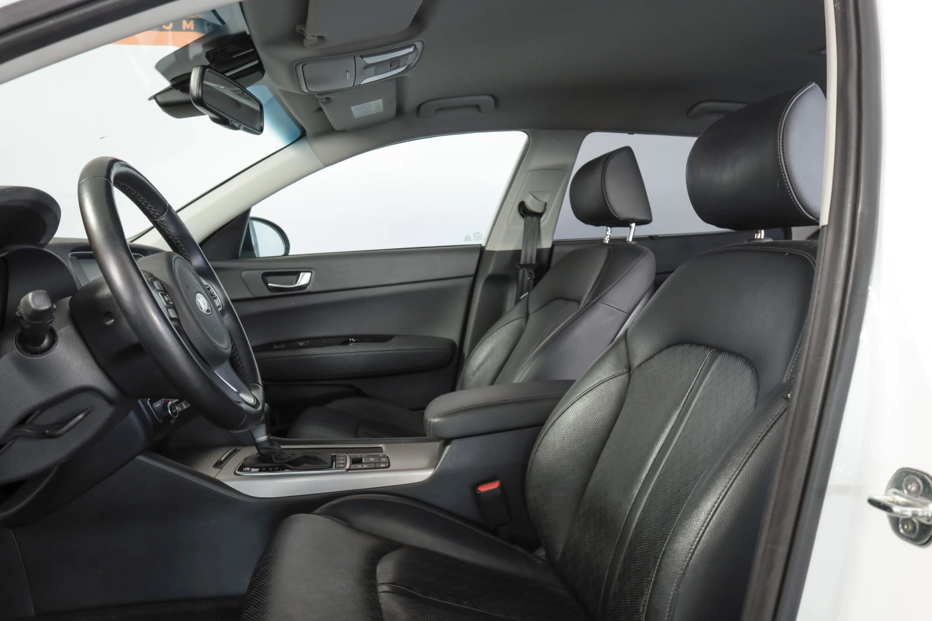 KIA Optima SW 2.0 T-GDI Plug-in Hybrid Automat Caméra 360° / Sièges ventilés / Attelage-image-8