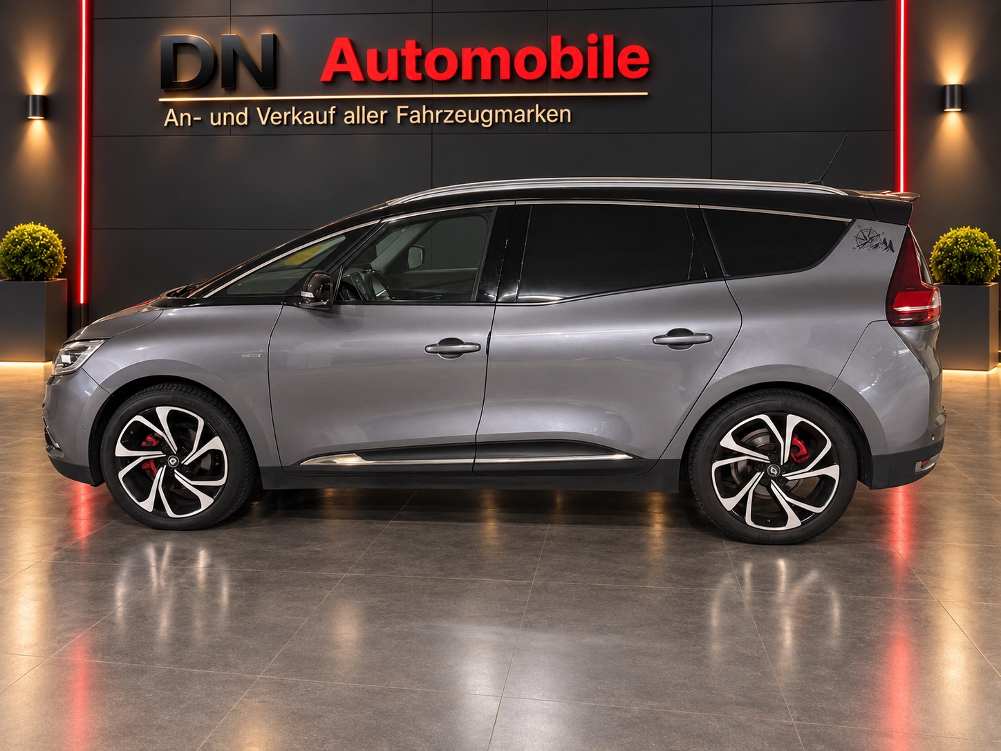 RENAULT Grand Scénic 1.6 dCi Bose EDC-image-5