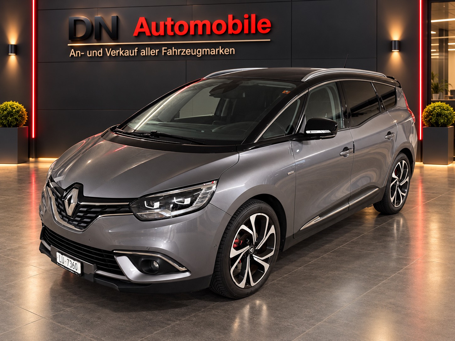RENAULT Grand Scénic 1.6 dCi Bose EDC-image-0