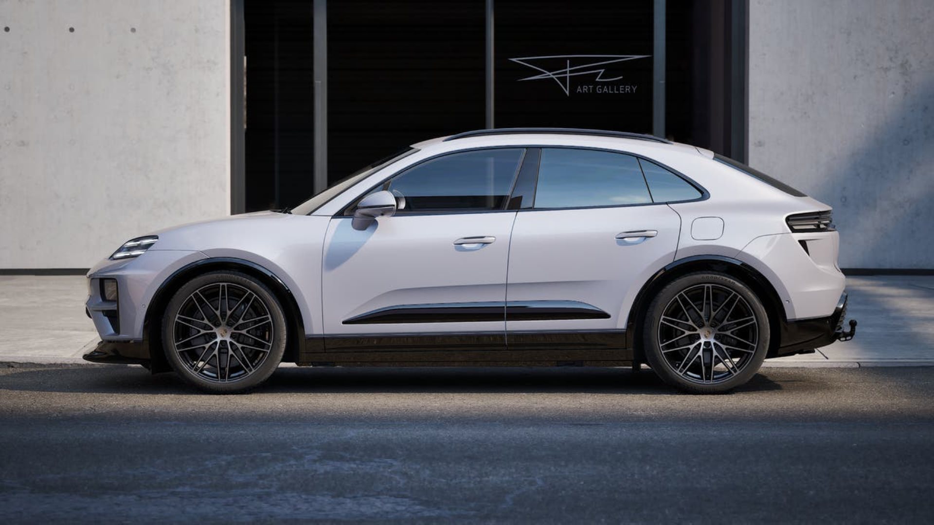 PORSCHE Macan Turbo-image-1