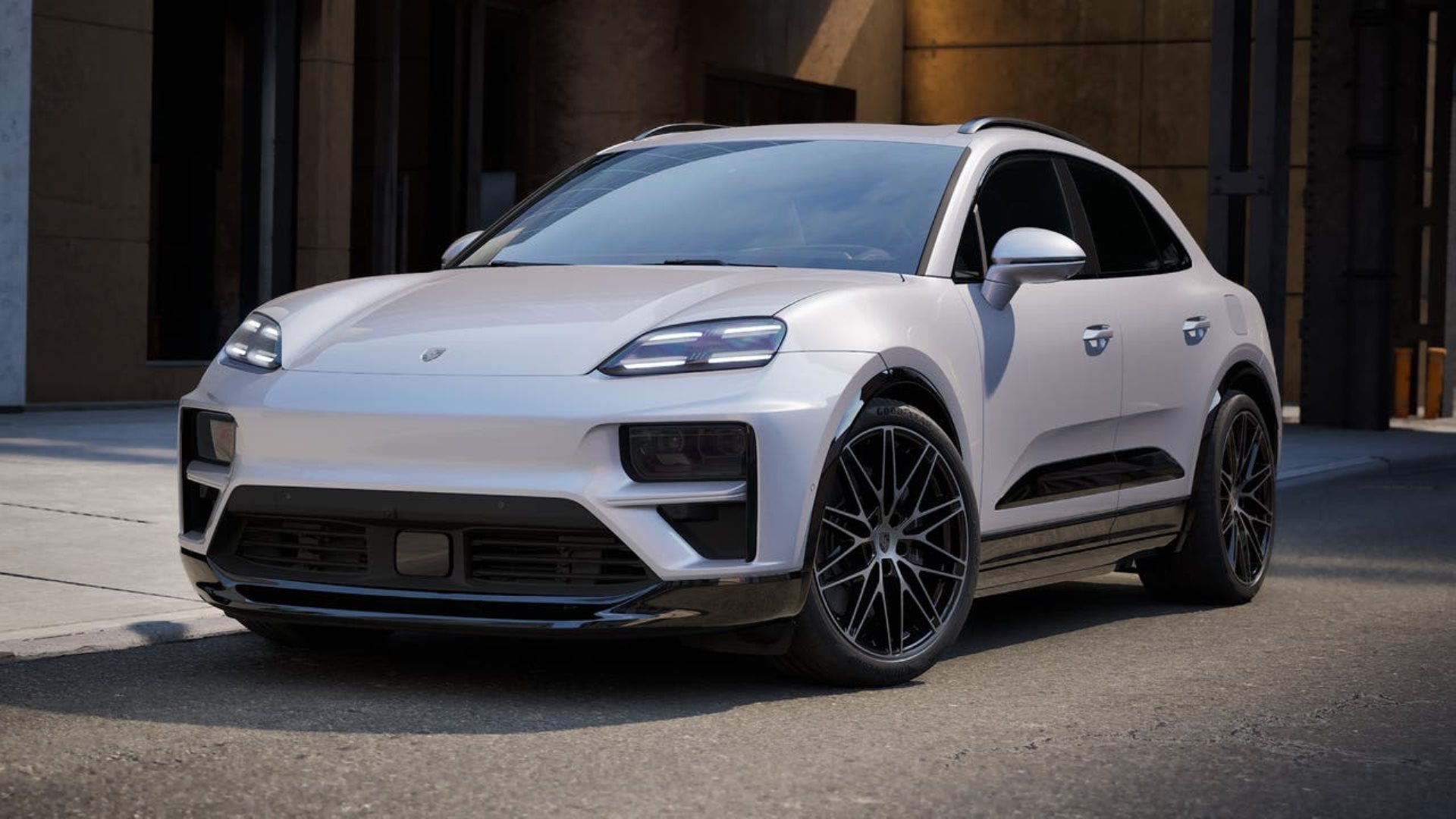PORSCHE Macan Turbo-image-0