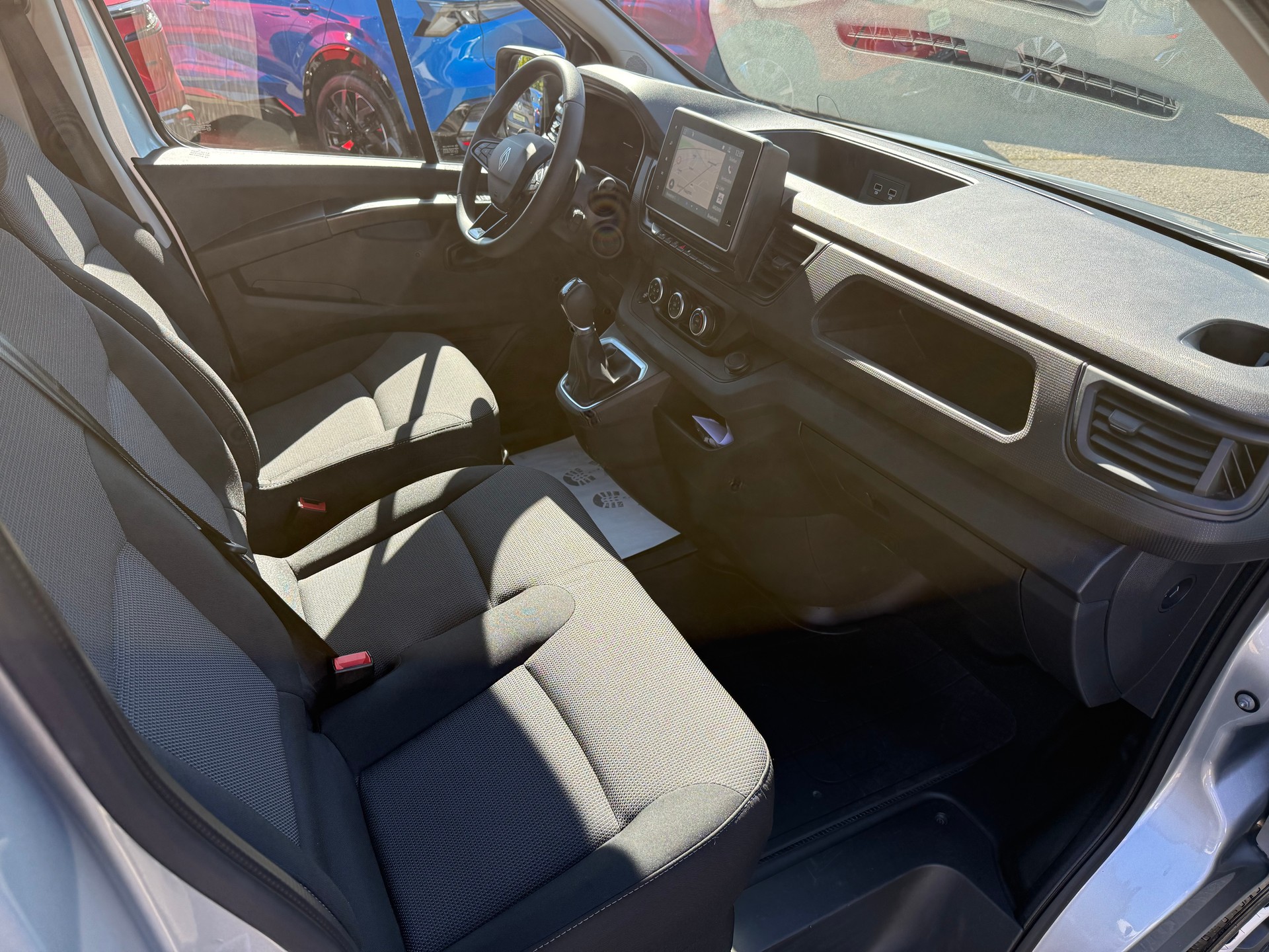 RENAULT Trafic 2.0 Blue dCi 150 Advance L1H1EDC EN-image-10