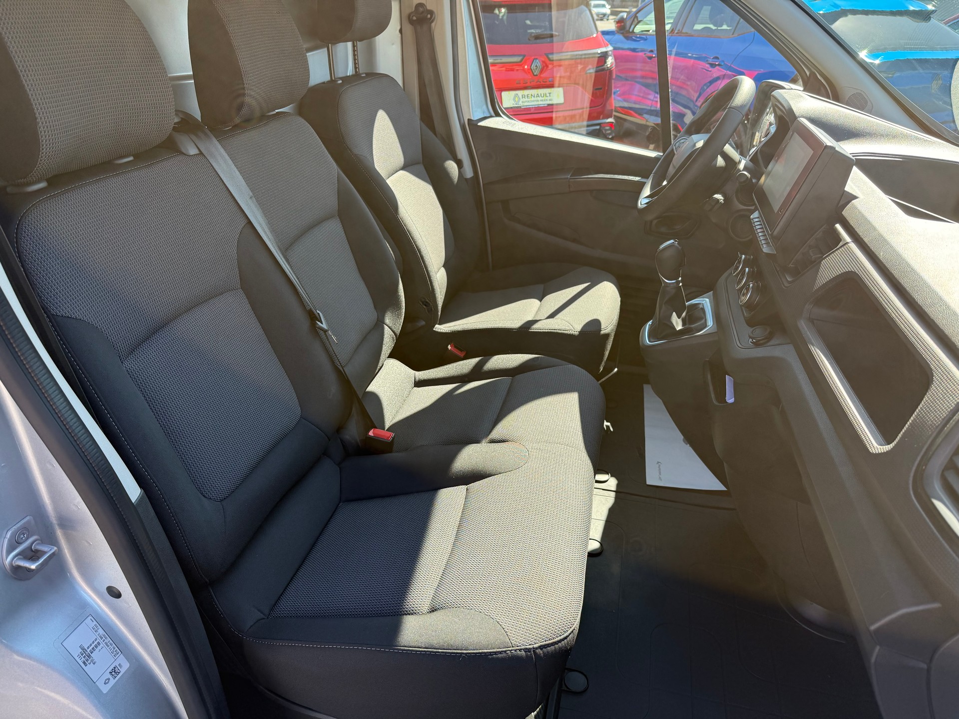 RENAULT Trafic 2.0 Blue dCi 150 Advance L1H1EDC EN-image-9