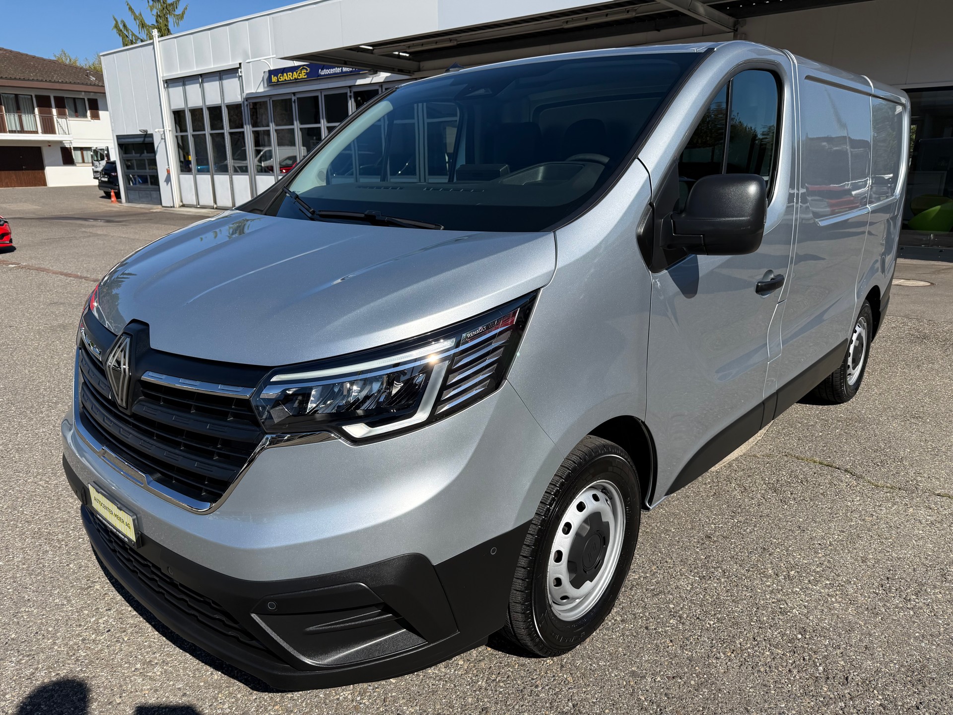 RENAULT Trafic 2.0 Blue dCi 150 Advance L1H1EDC EN-image-1