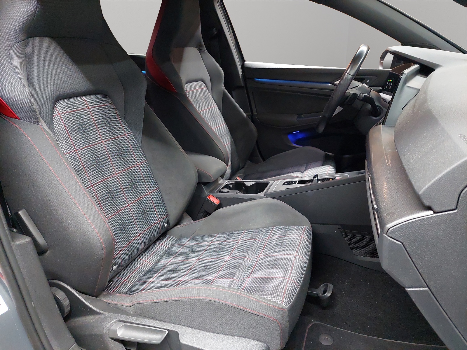 VW Golf 2.0 TSI GTI DSG-image-8
