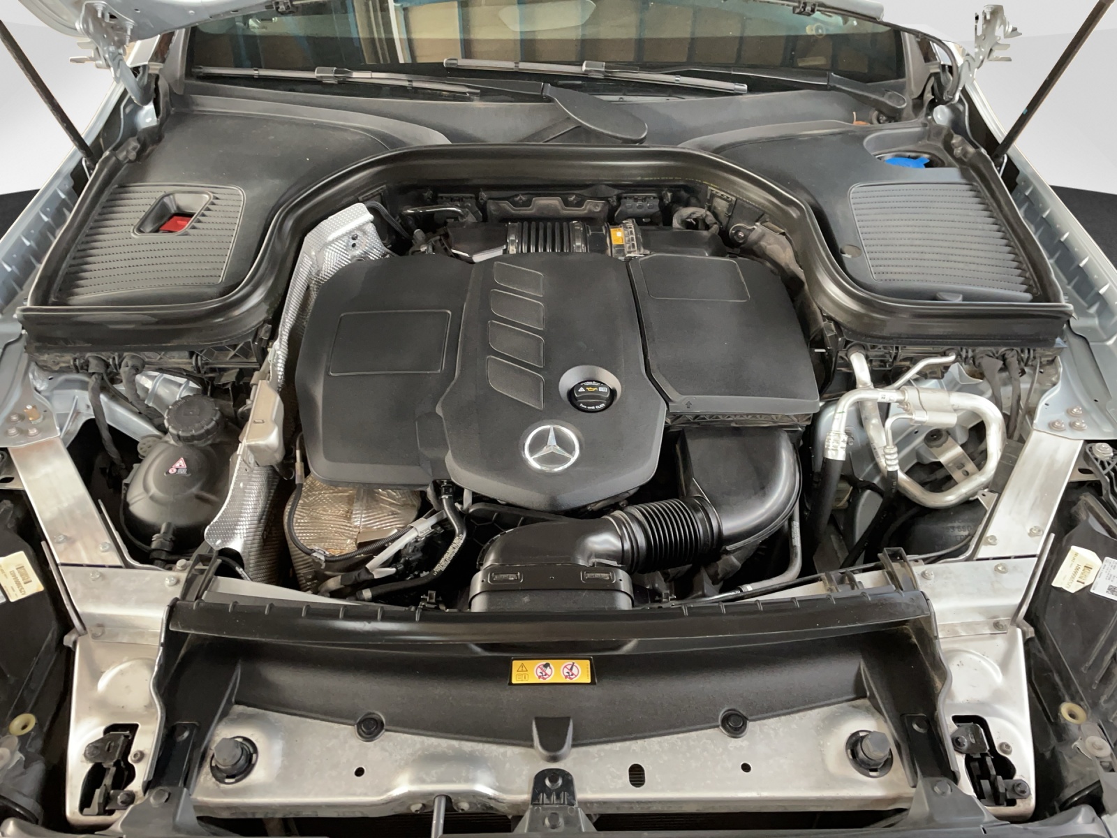 MERCEDES-BENZ GLC 220 d AMG Line 4m-image-16