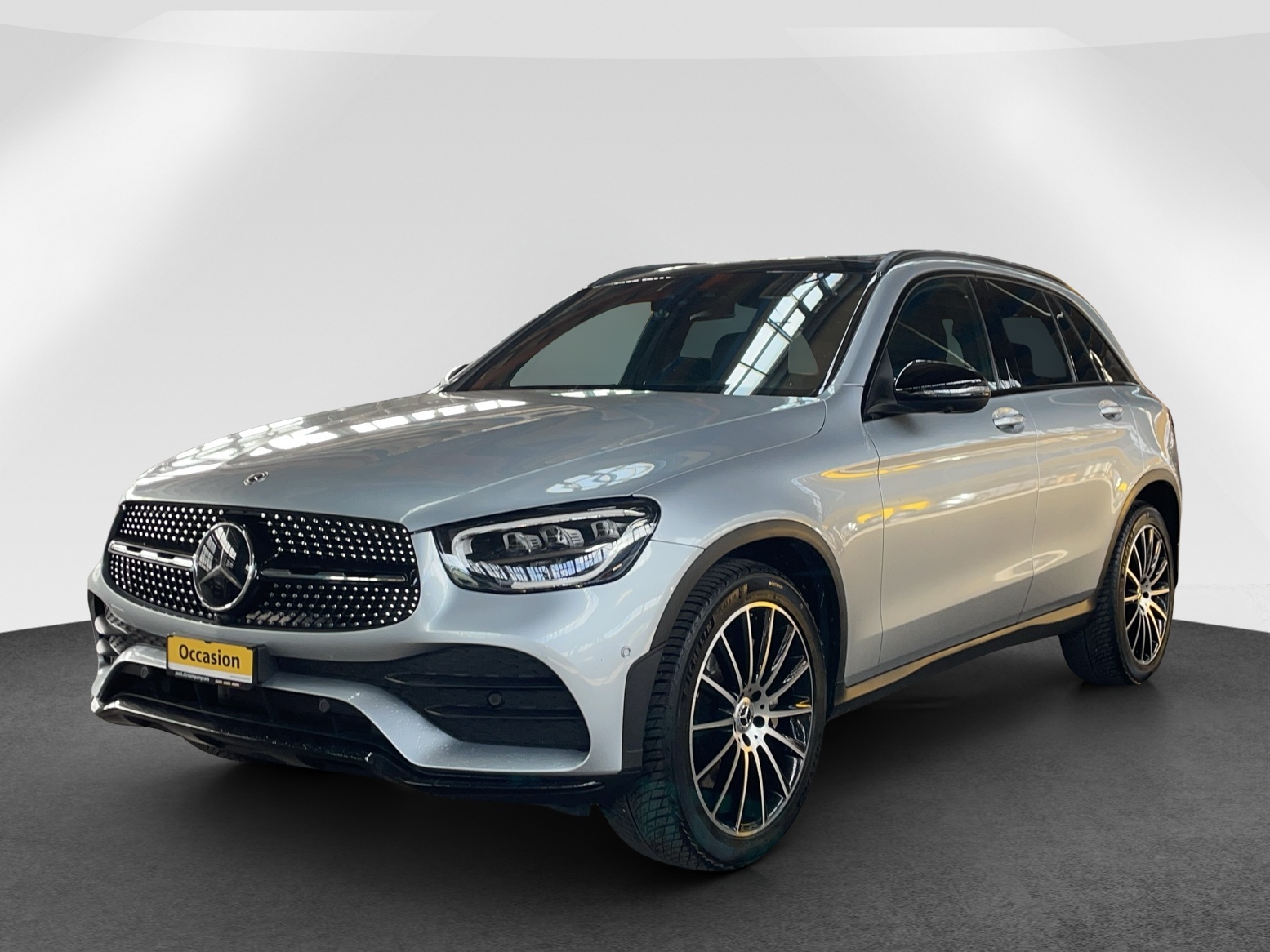 MERCEDES-BENZ GLC 220 d AMG Line 4m-image-2