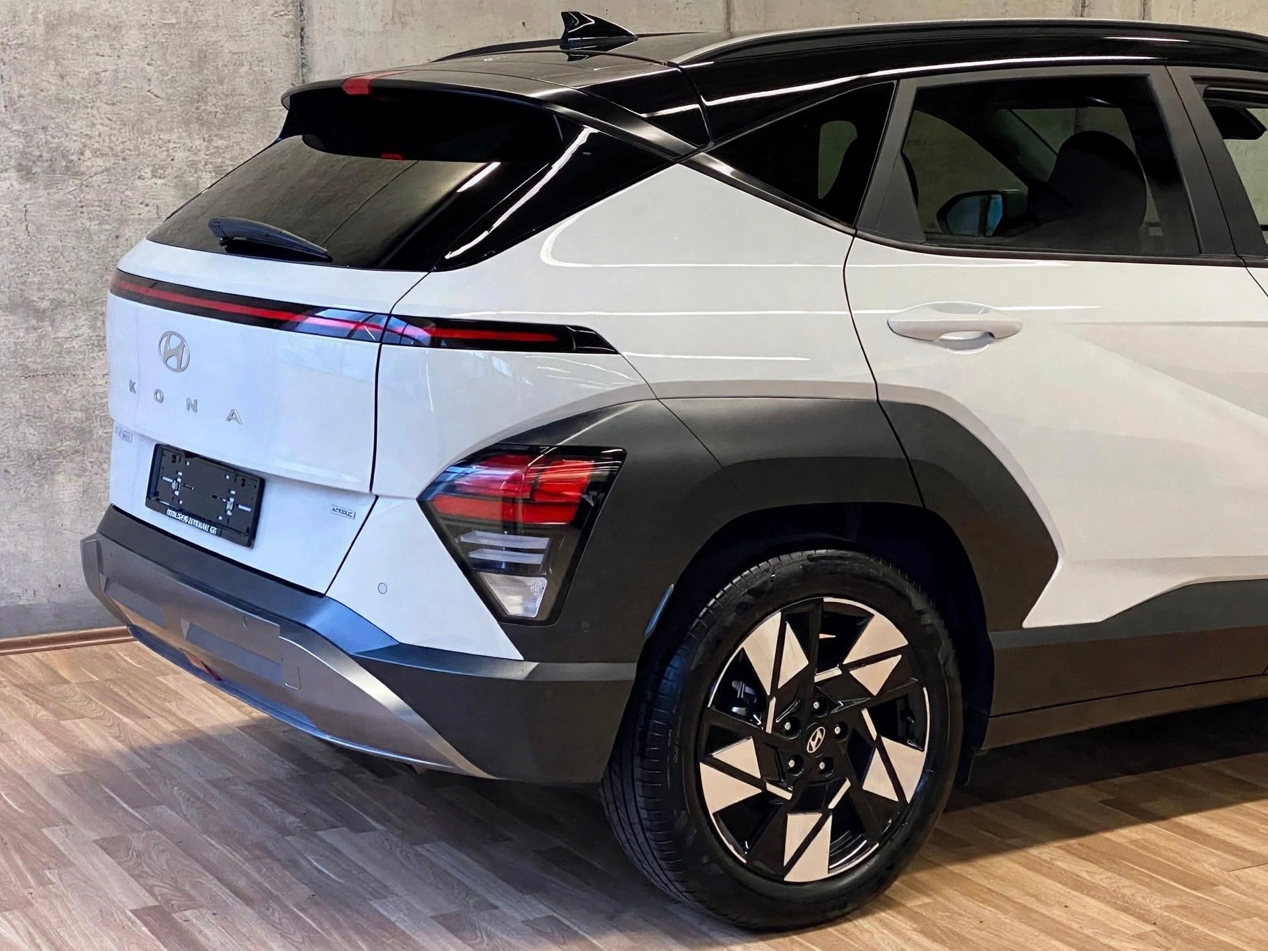 HYUNDAI Kona 1.6 T-GDi*Swiss*Vertex*4WD*Two Tone*DCT*-image-25
