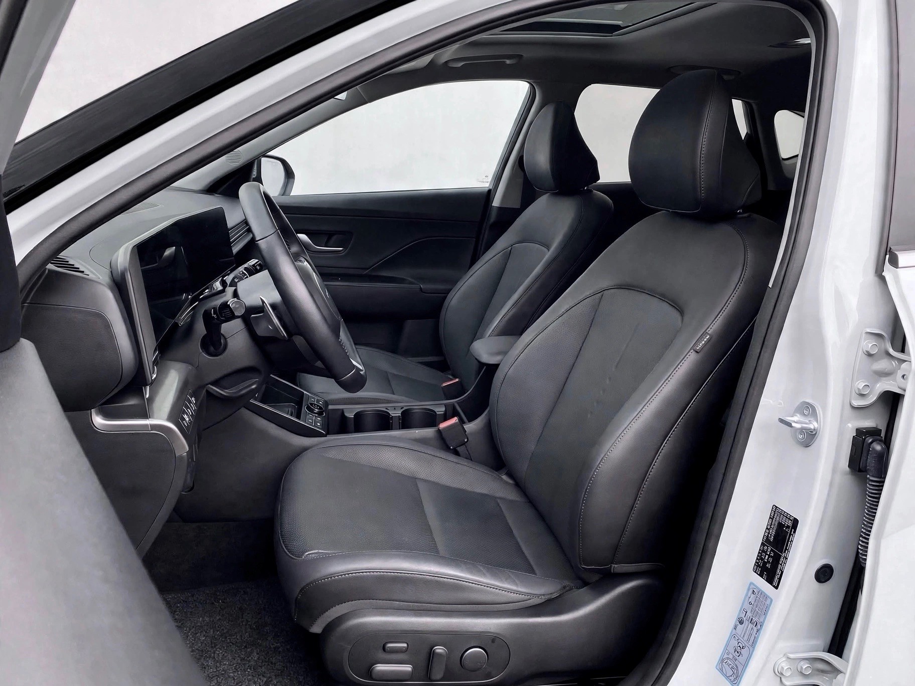 HYUNDAI Kona 1.6 T-GDi*Swiss*Vertex*4WD*Two Tone*DCT*-image-3
