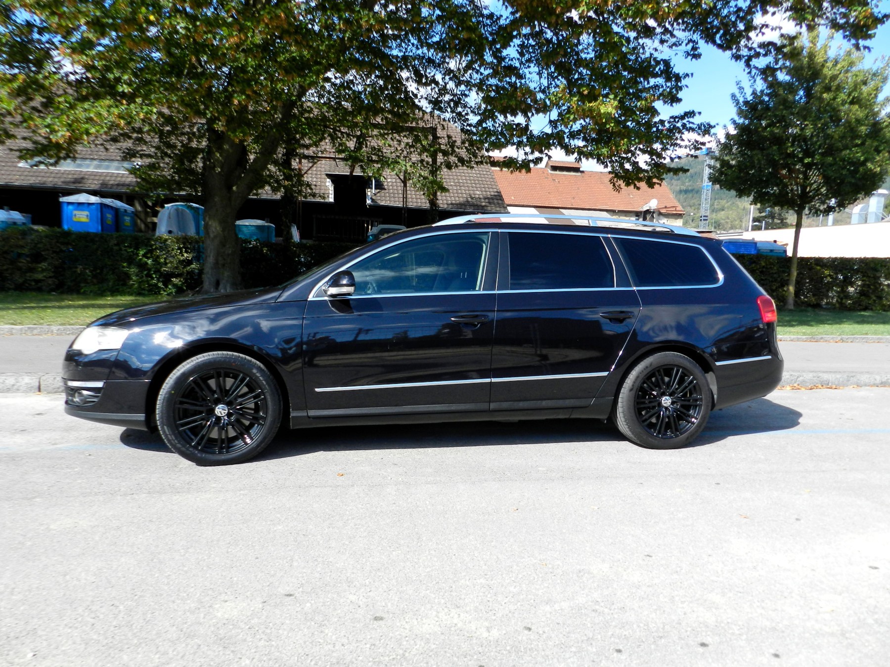 VW Passat Variant 3.2 V6 FSI Highline 4Motion-image-3