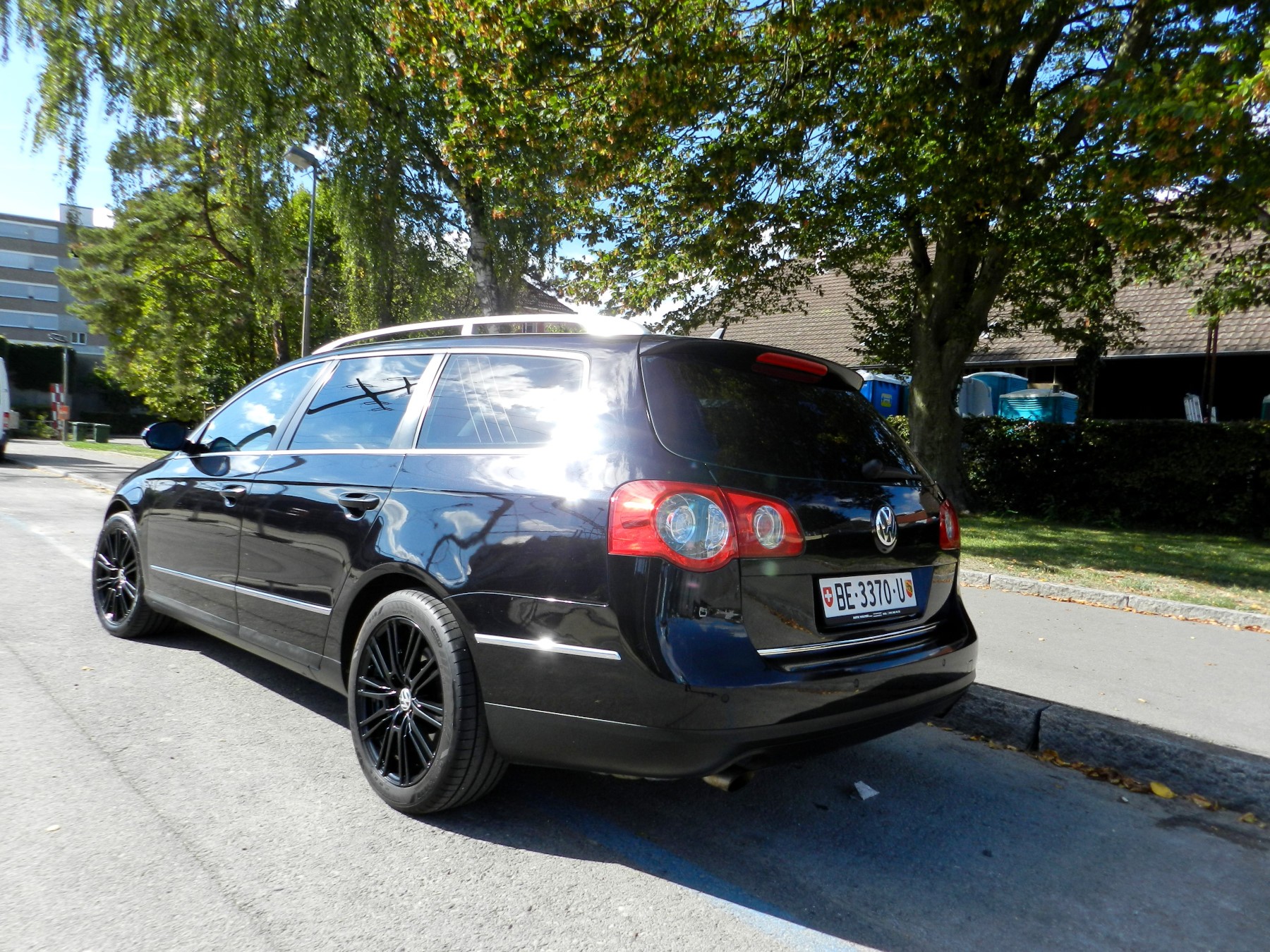 VW Passat Variant 3.2 V6 FSI Highline 4Motion-image-13