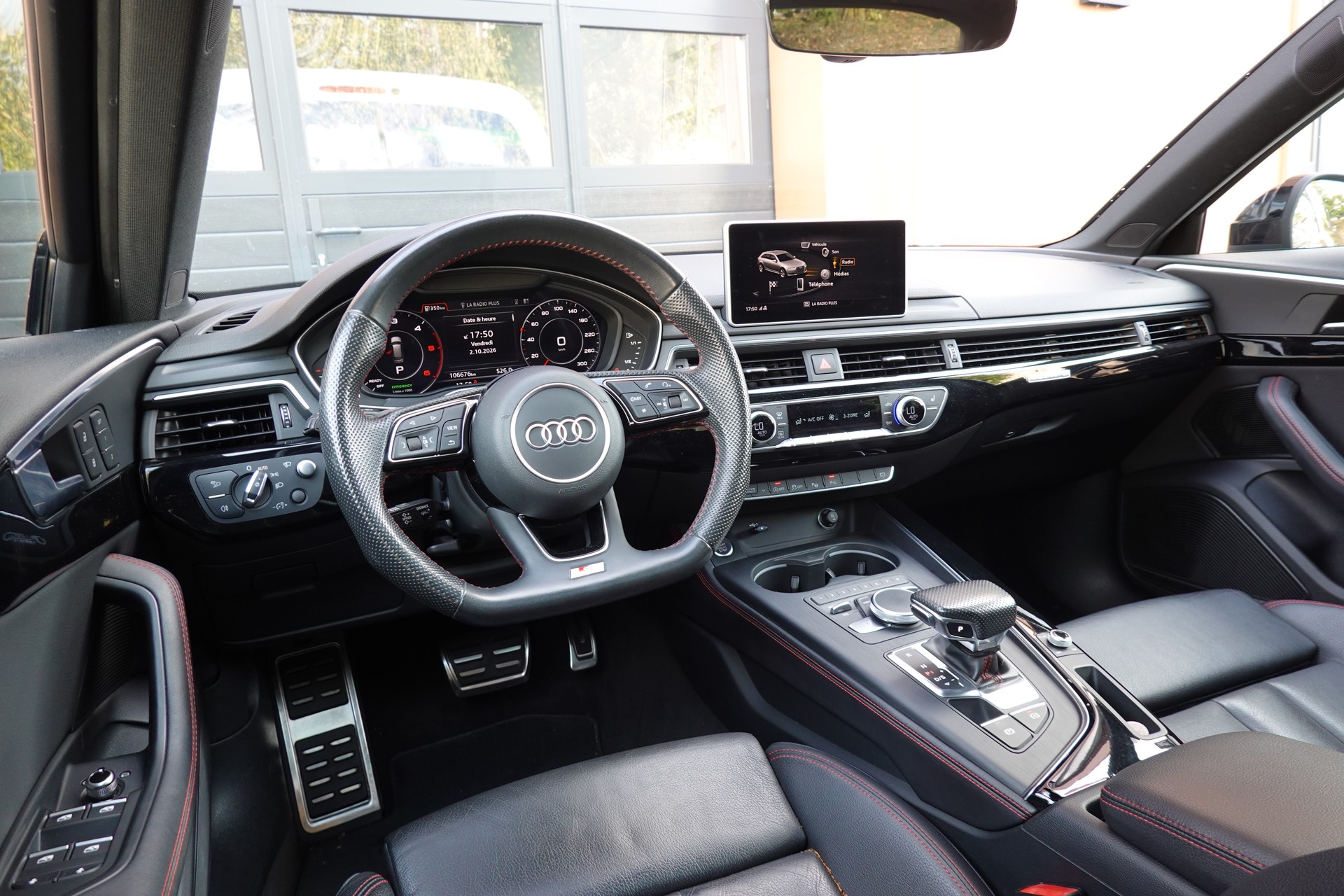 AUDI A4 Avant 40 TDI Sport quattro "* CH Auto * Service Audi * Toit Ouvrant * Head-Up Display * Attelage * Cuir * Son Bang&Olufsen *"-image-12