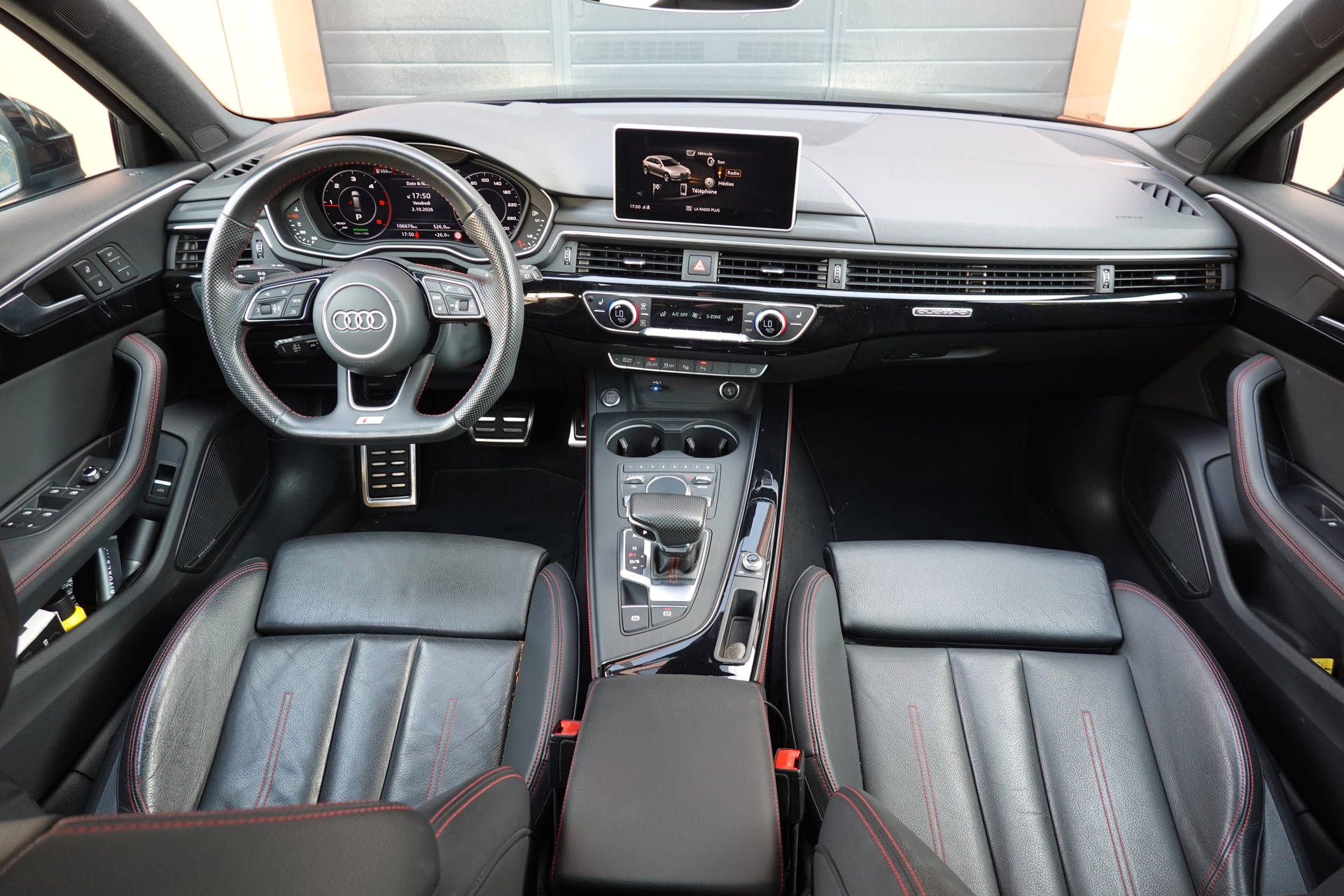 AUDI A4 Avant 40 TDI Sport quattro "* CH Auto * Service Audi * Toit Ouvrant * Head-Up Display * Attelage * Cuir * Son Bang&Olufsen *"-image-10