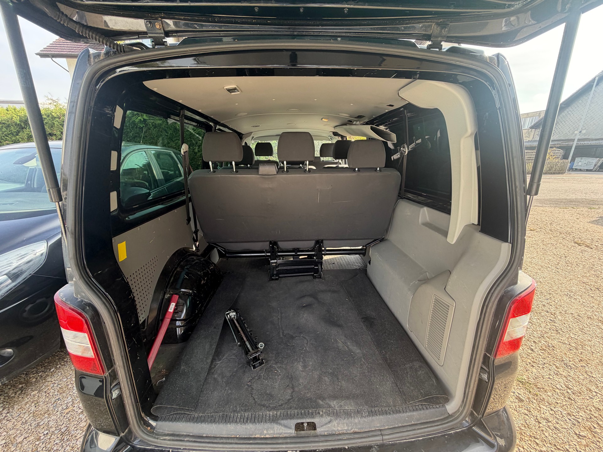 VW T5 2.0 Bi-TDI BMT DSG-image-9