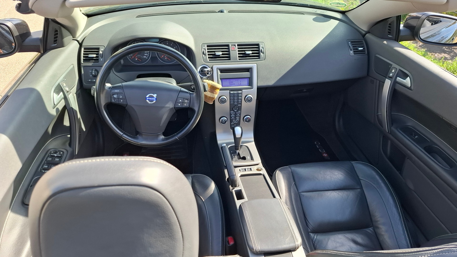 VOLVO 2.4i 20V 170 Summum-image-4