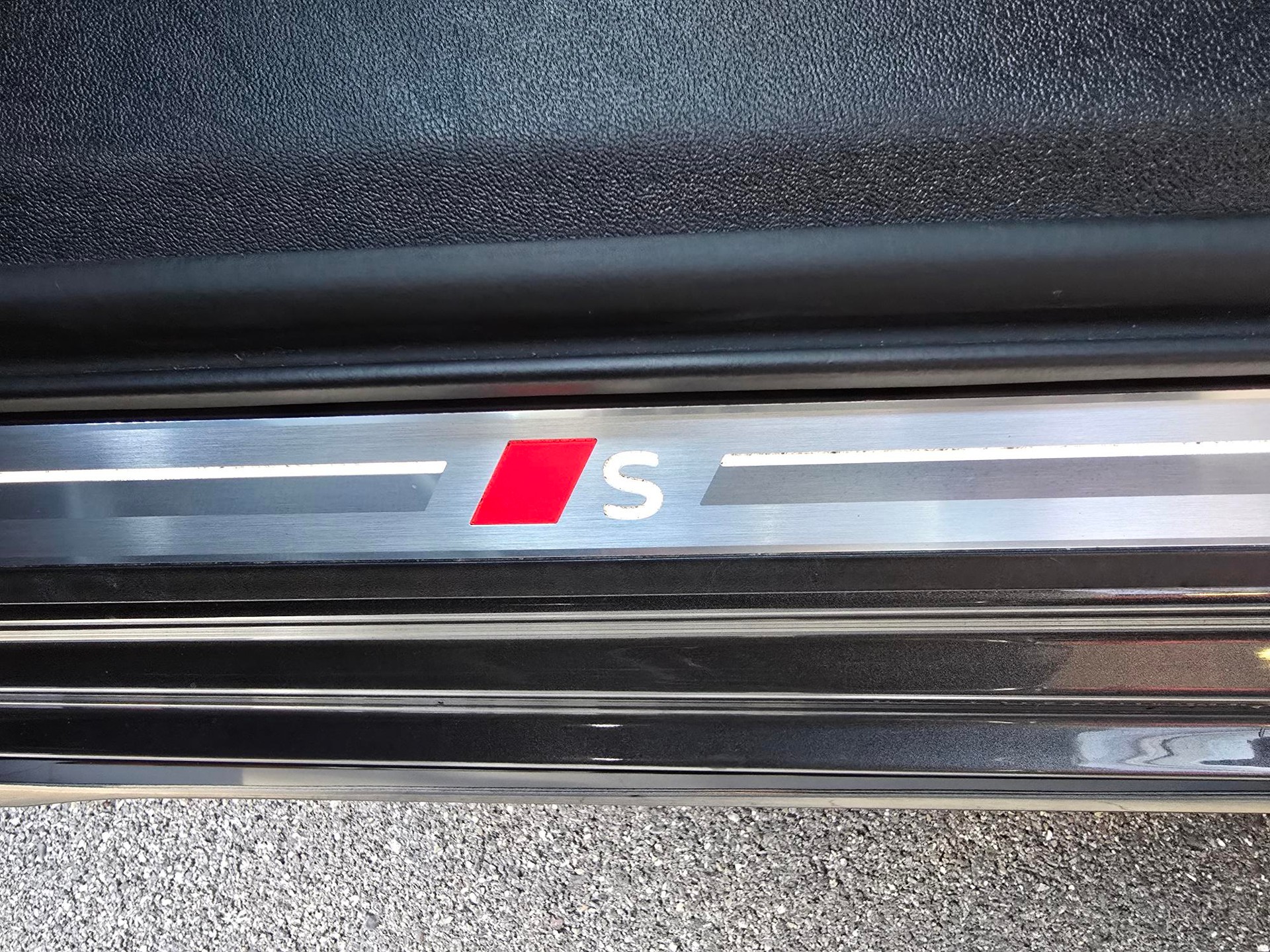 AUDI A5 Avant TFSI quattro 150 kW S tronic-image-13