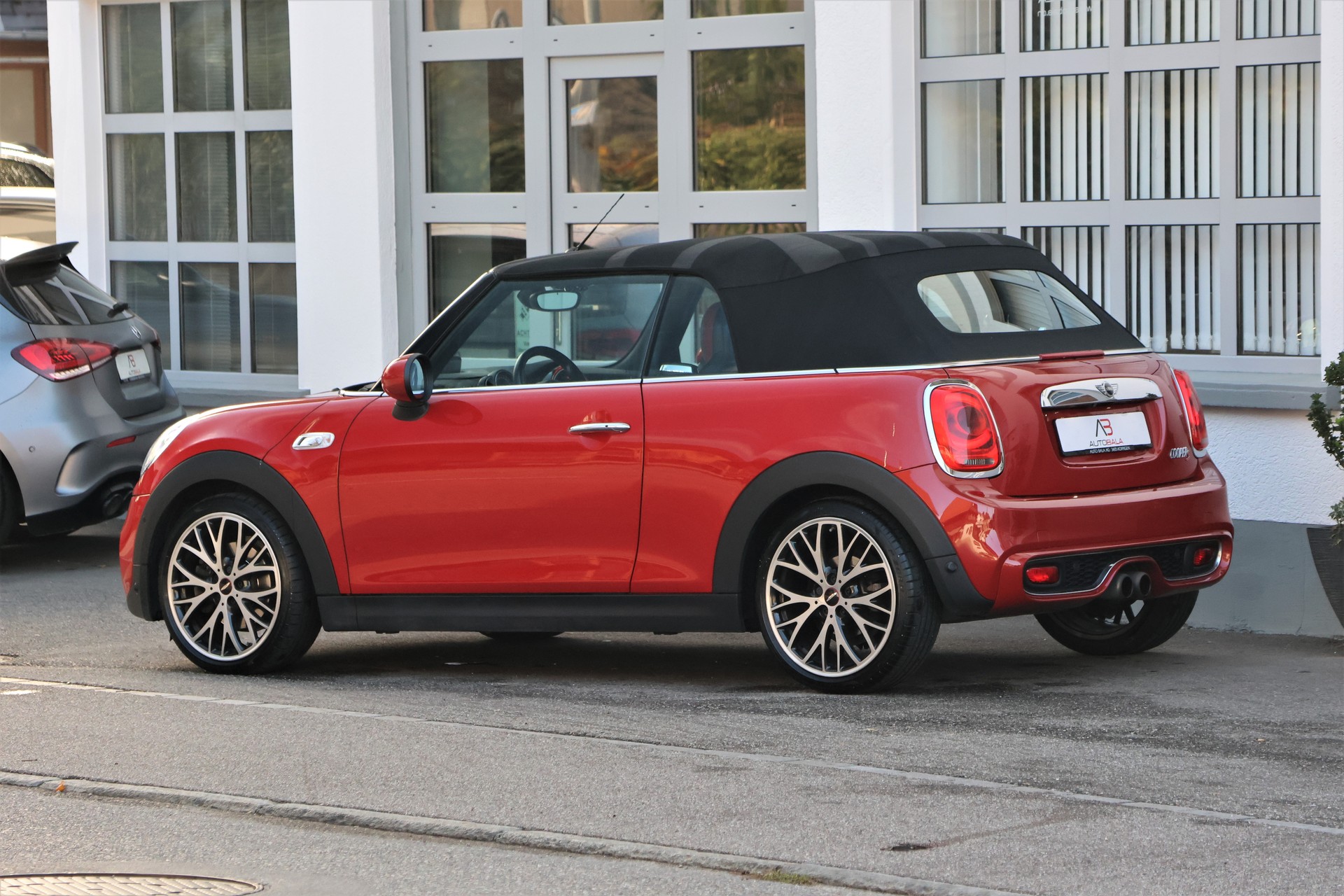 MINI Cooper S Cabriolet Steptronic (CH)-showroom-element-3