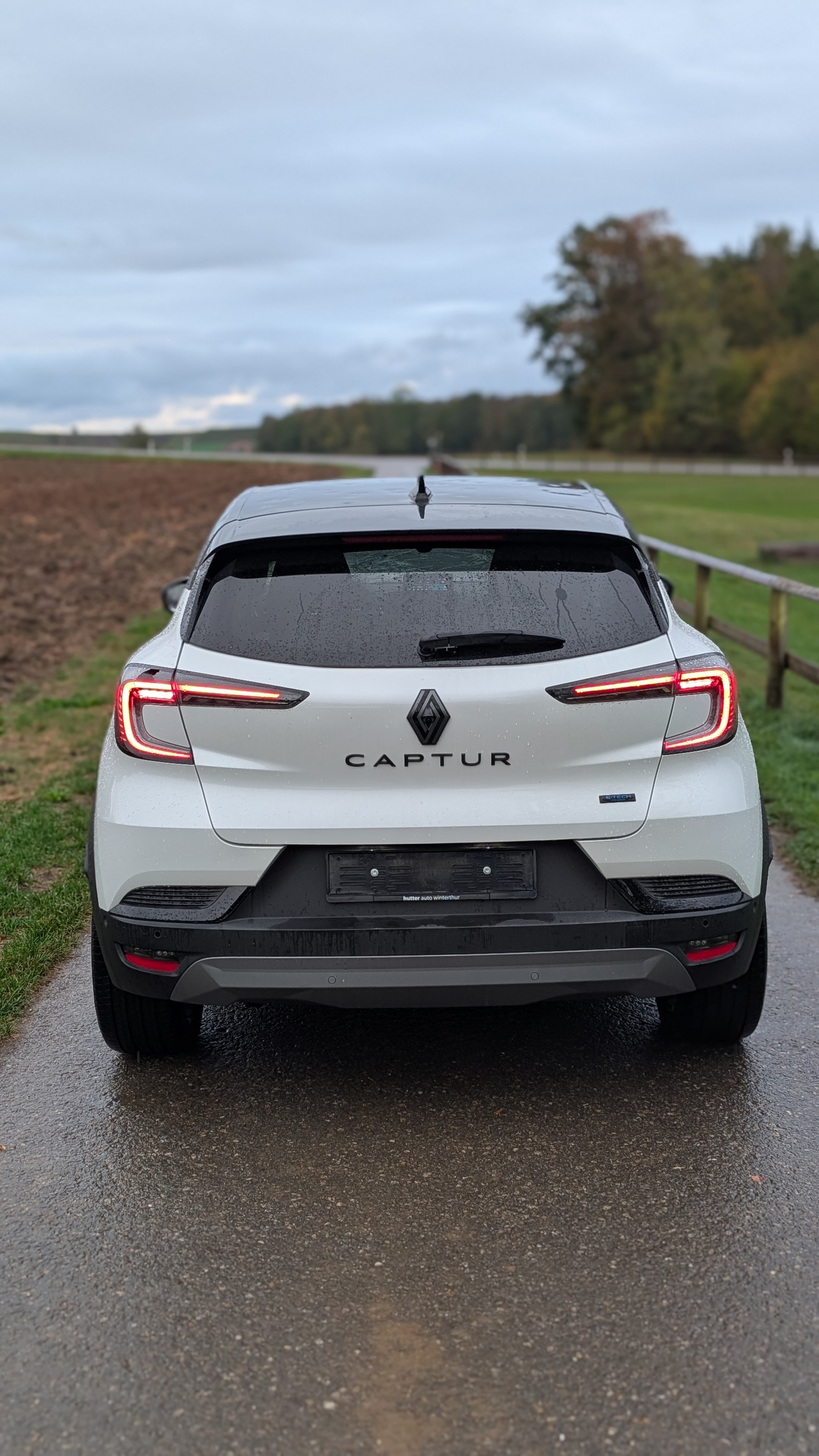 RENAULT Captur 1.6 E-Tech 145 Esprit Alpine DHT-image-2
