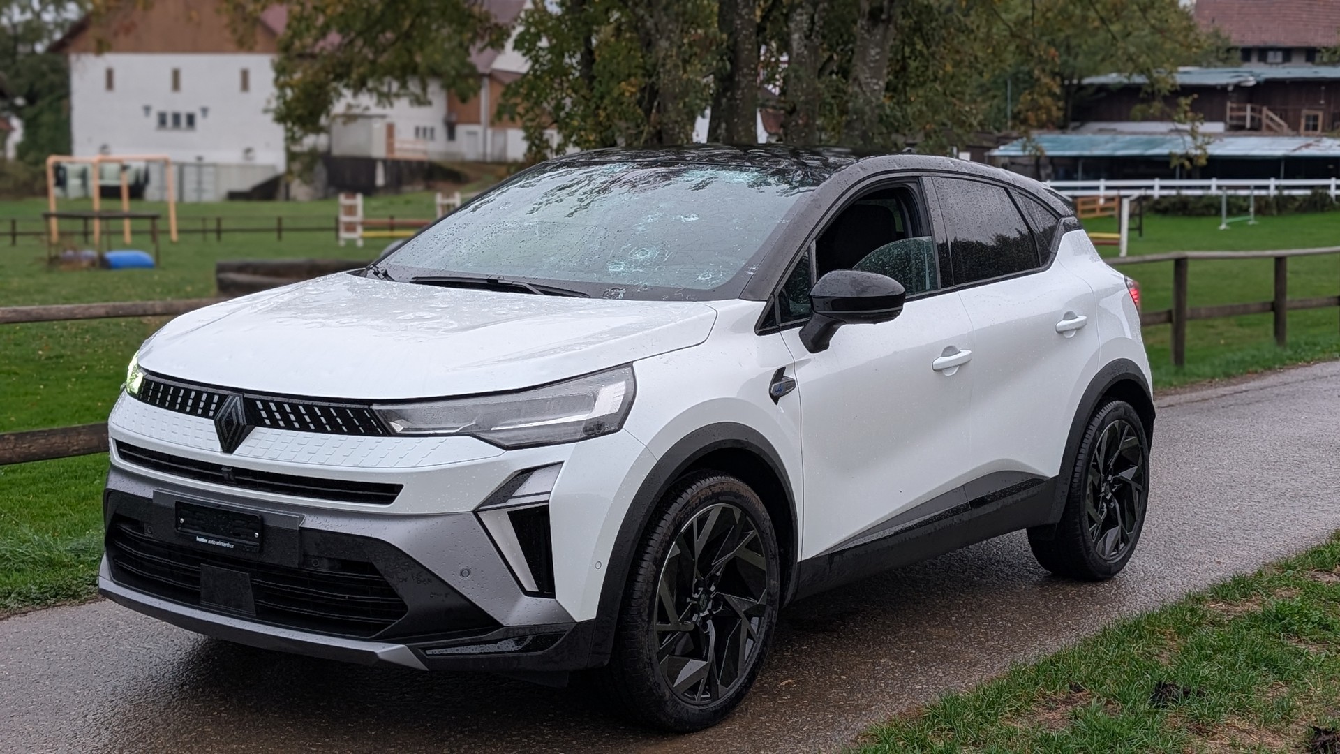RENAULT Captur 1.6 E-Tech 145 Esprit Alpine DHT-image-0