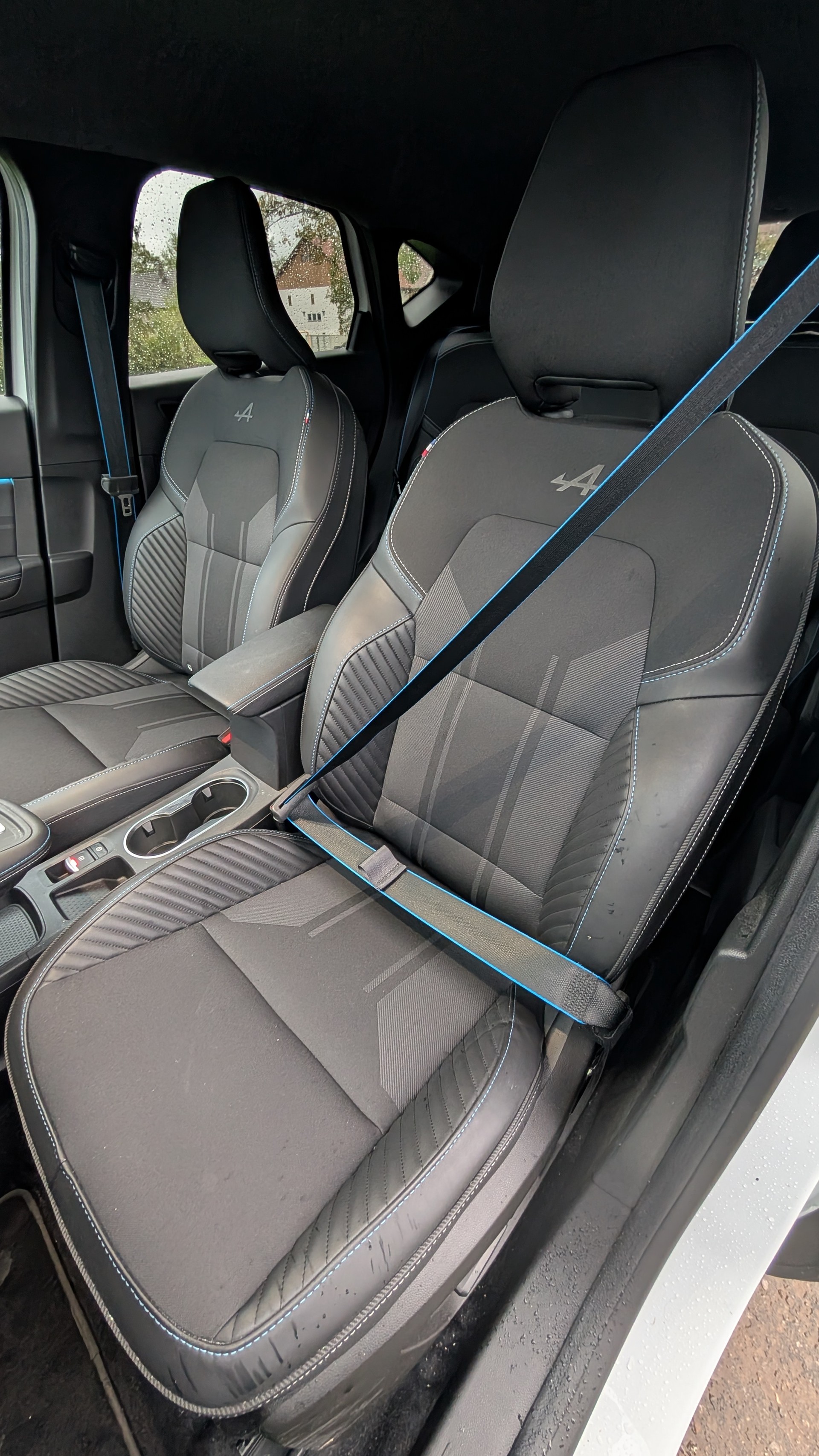 RENAULT Captur 1.6 E-Tech 145 Esprit Alpine DHT-image-10