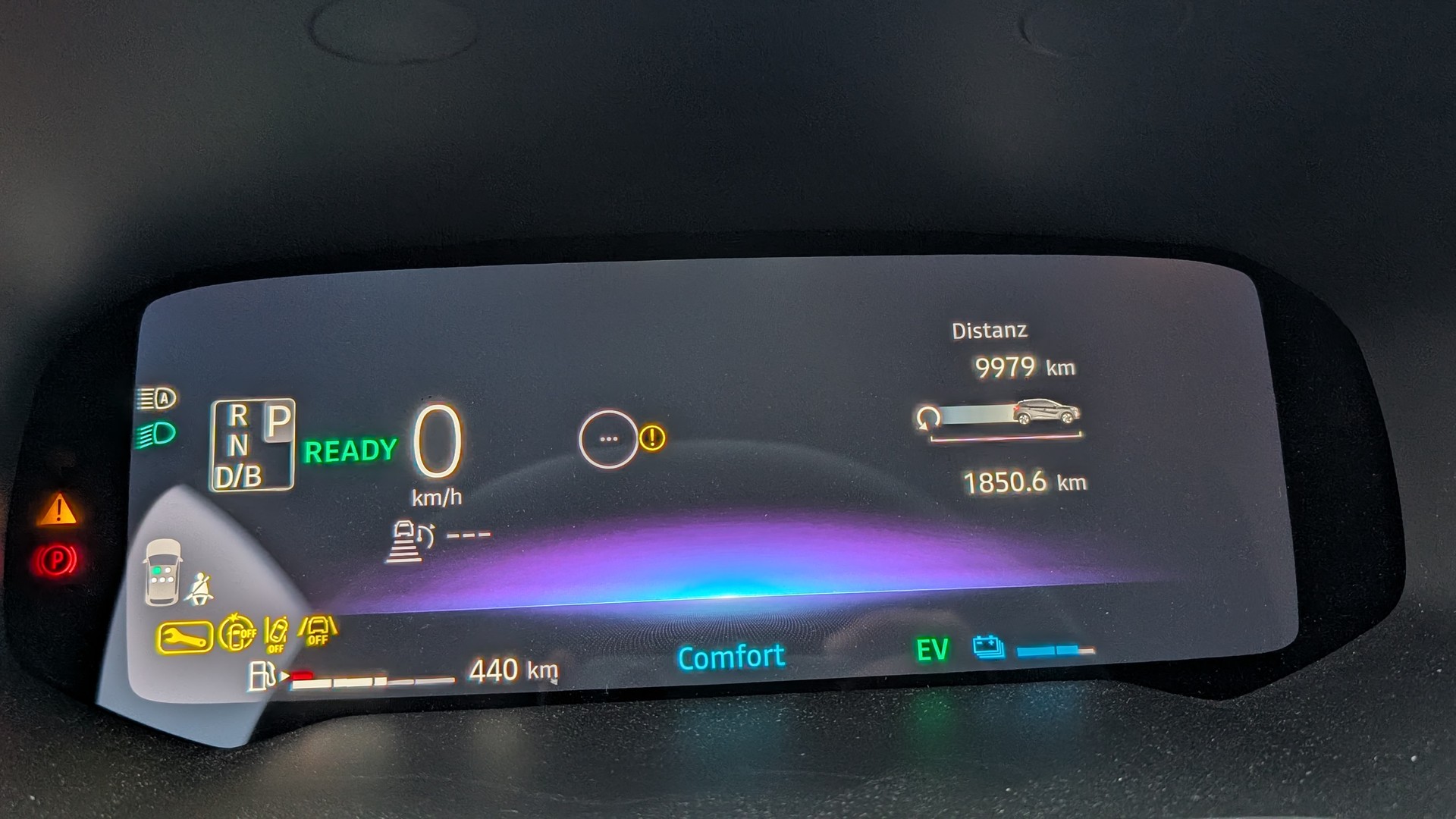 RENAULT Captur 1.6 E-Tech 145 Esprit Alpine DHT-image-9