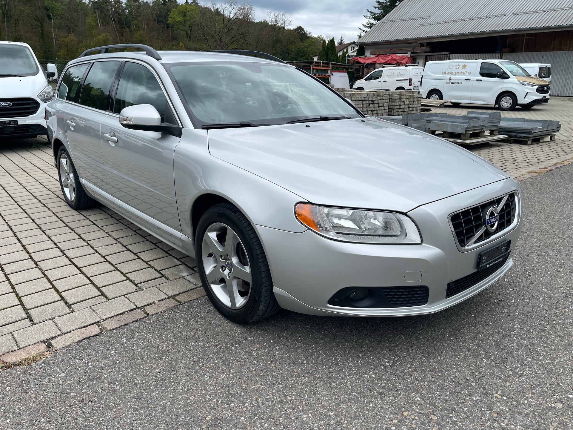 VOLVO V70 2.4D Momentum Geartronic-image-6