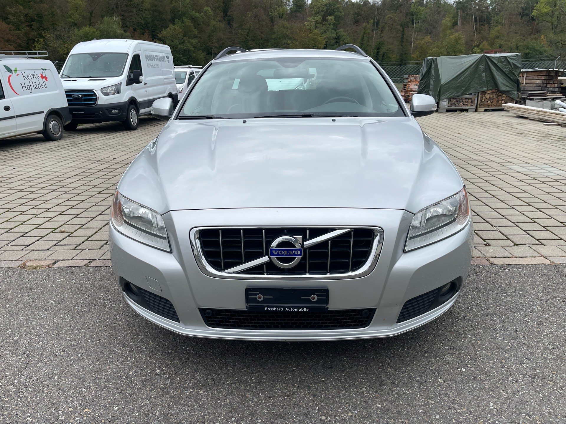 VOLVO V70 2.4D Momentum Geartronic-image-7