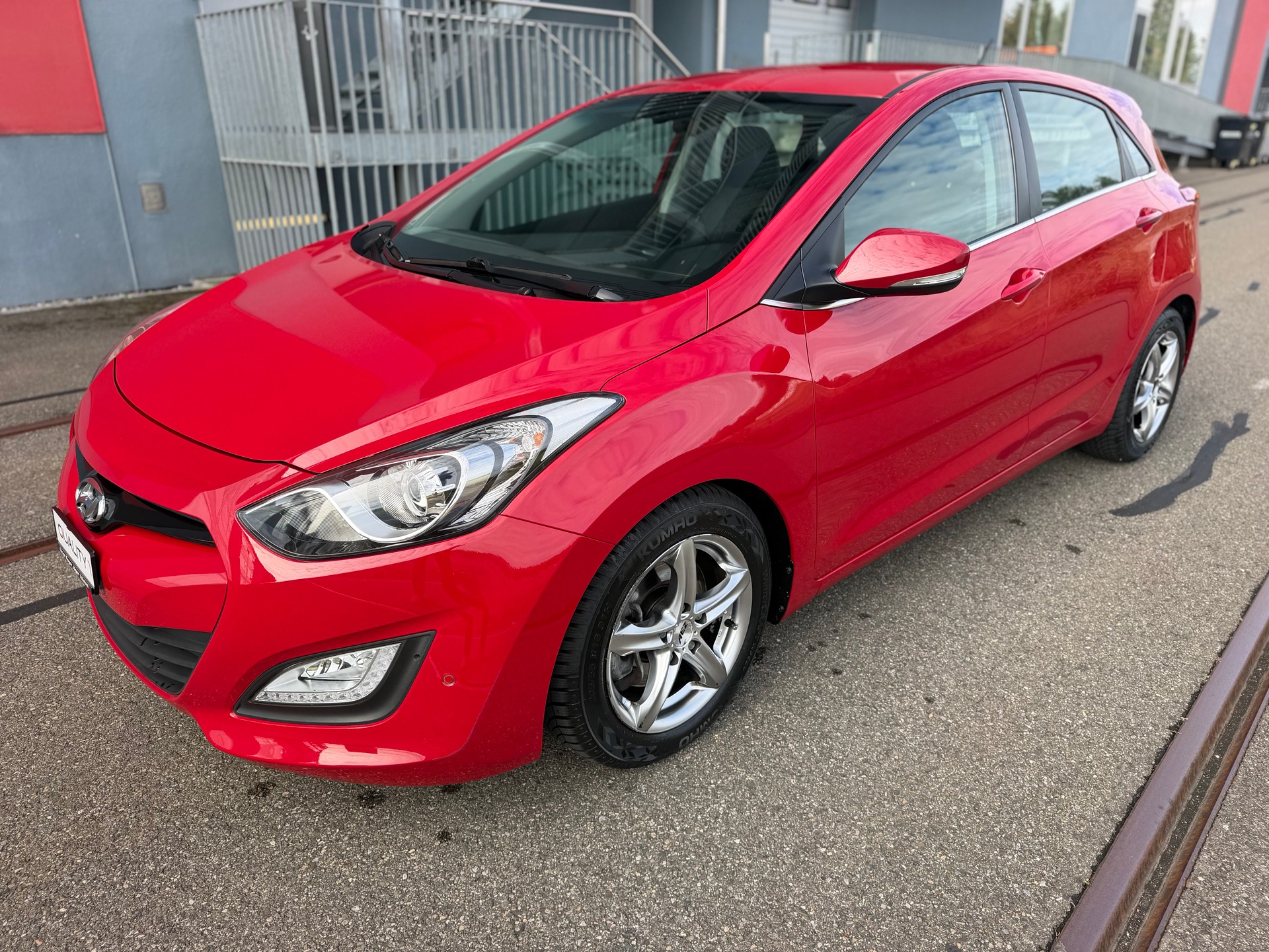 HYUNDAI i30 1.4 Comfort-image-19