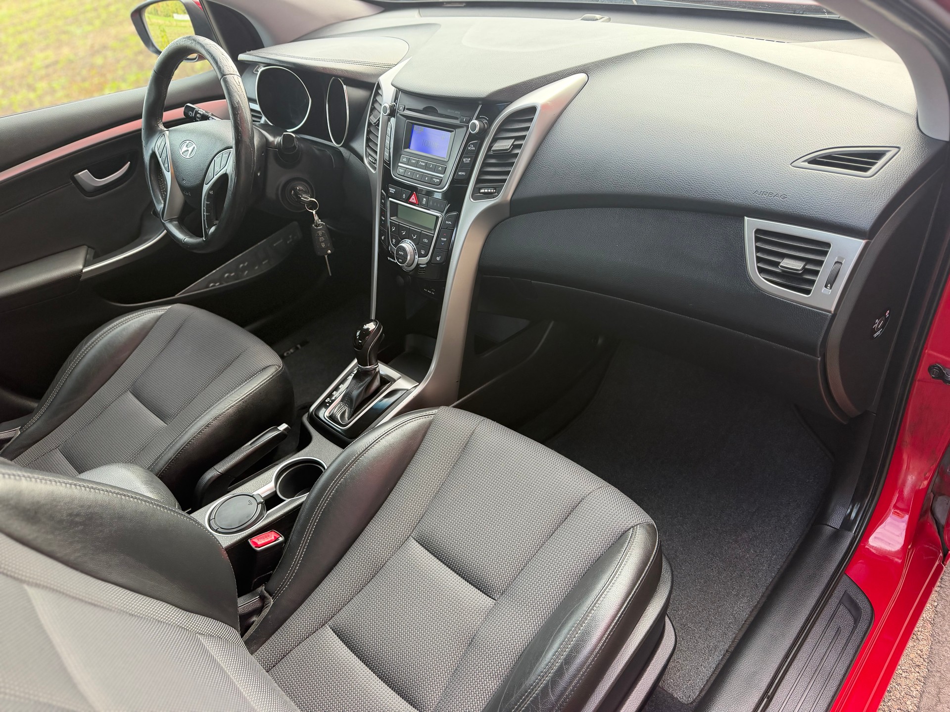HYUNDAI i30 1.4 Comfort-image-12