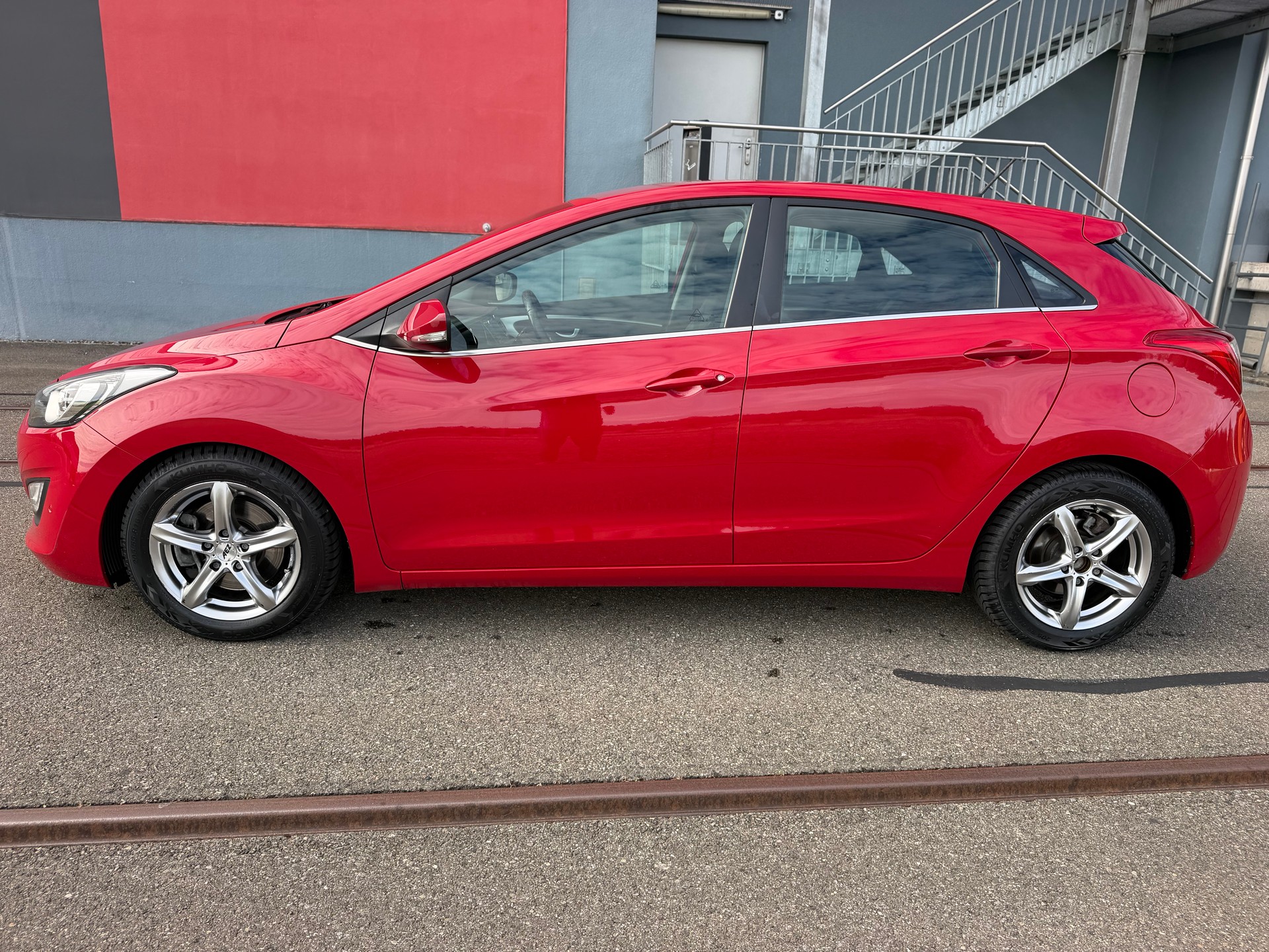 HYUNDAI i30 1.4 Comfort-image-16