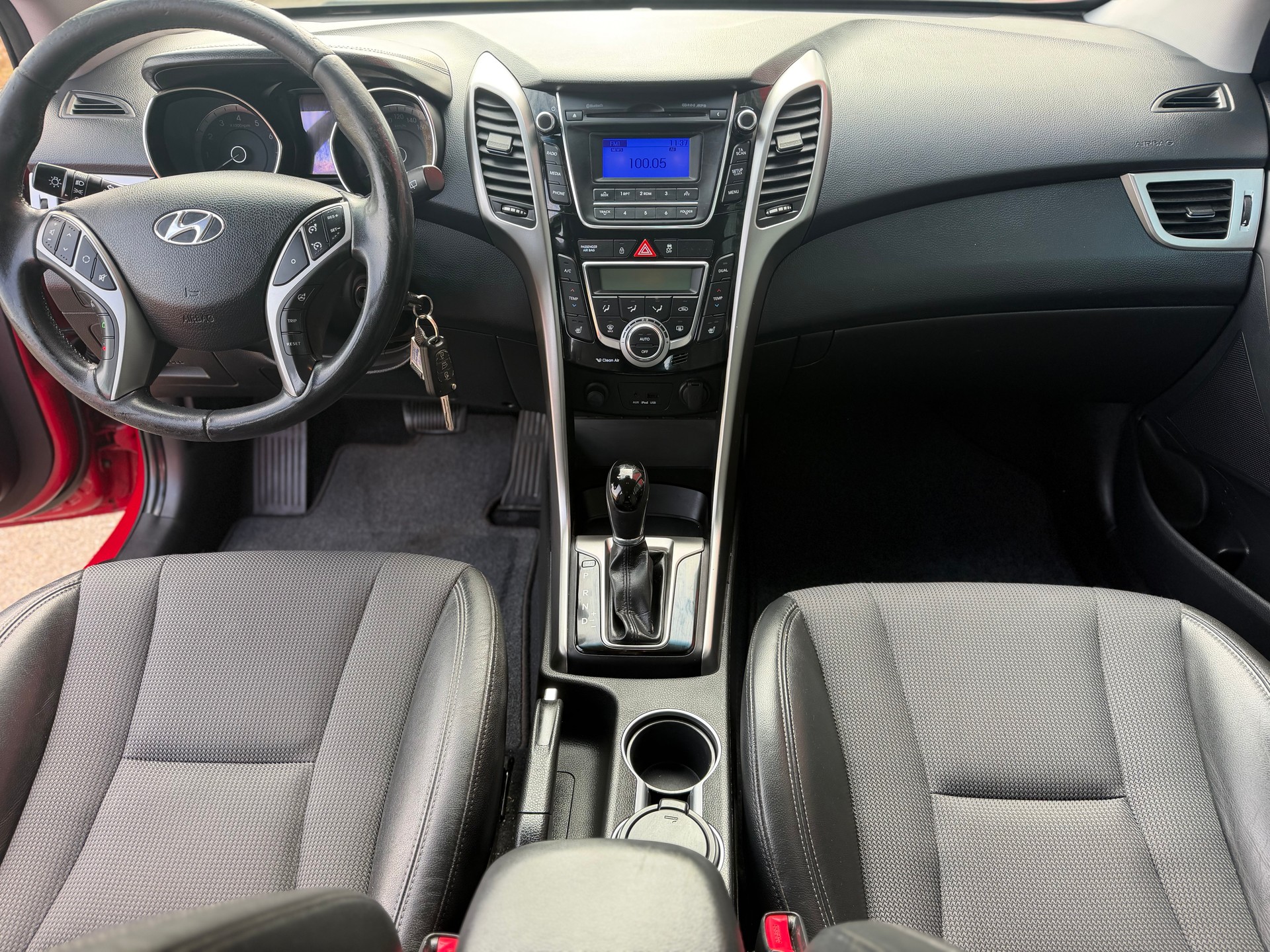 HYUNDAI i30 1.4 Comfort-image-15