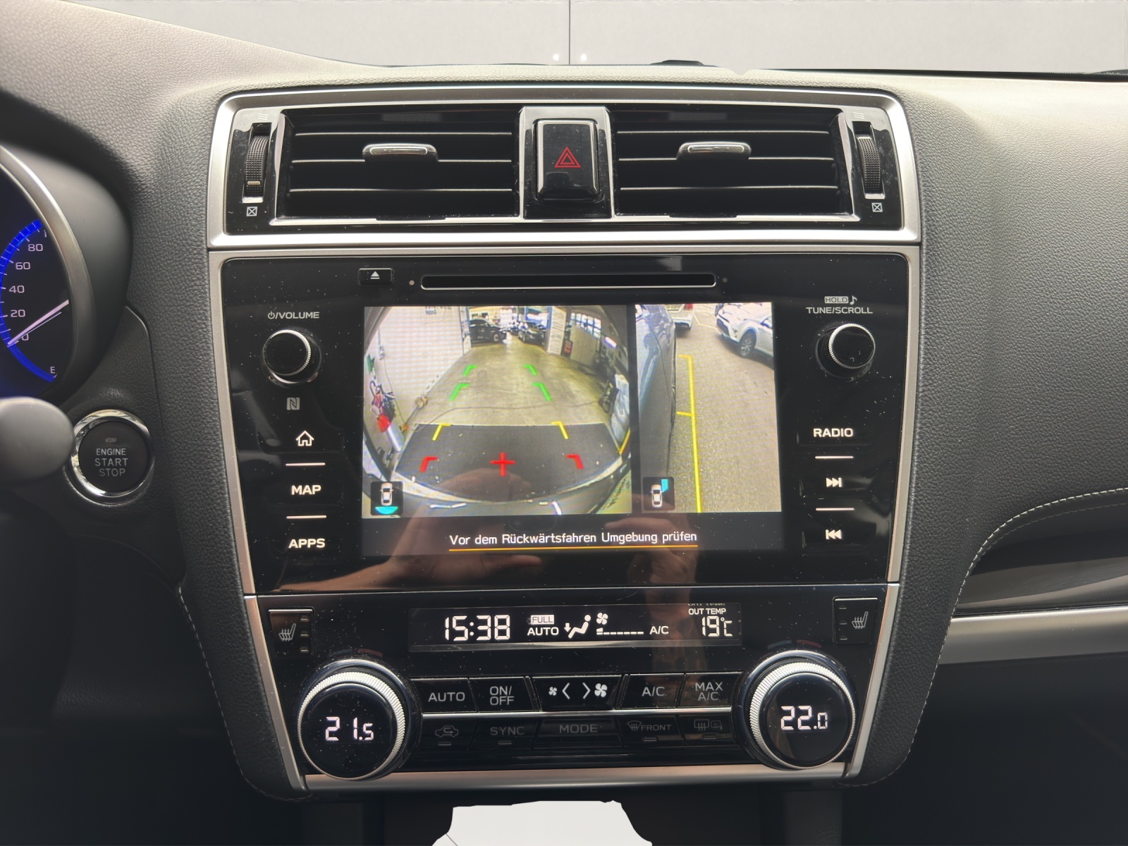 SUBARU Outback 2.5i Luxury AWD Lineartronic-image-14