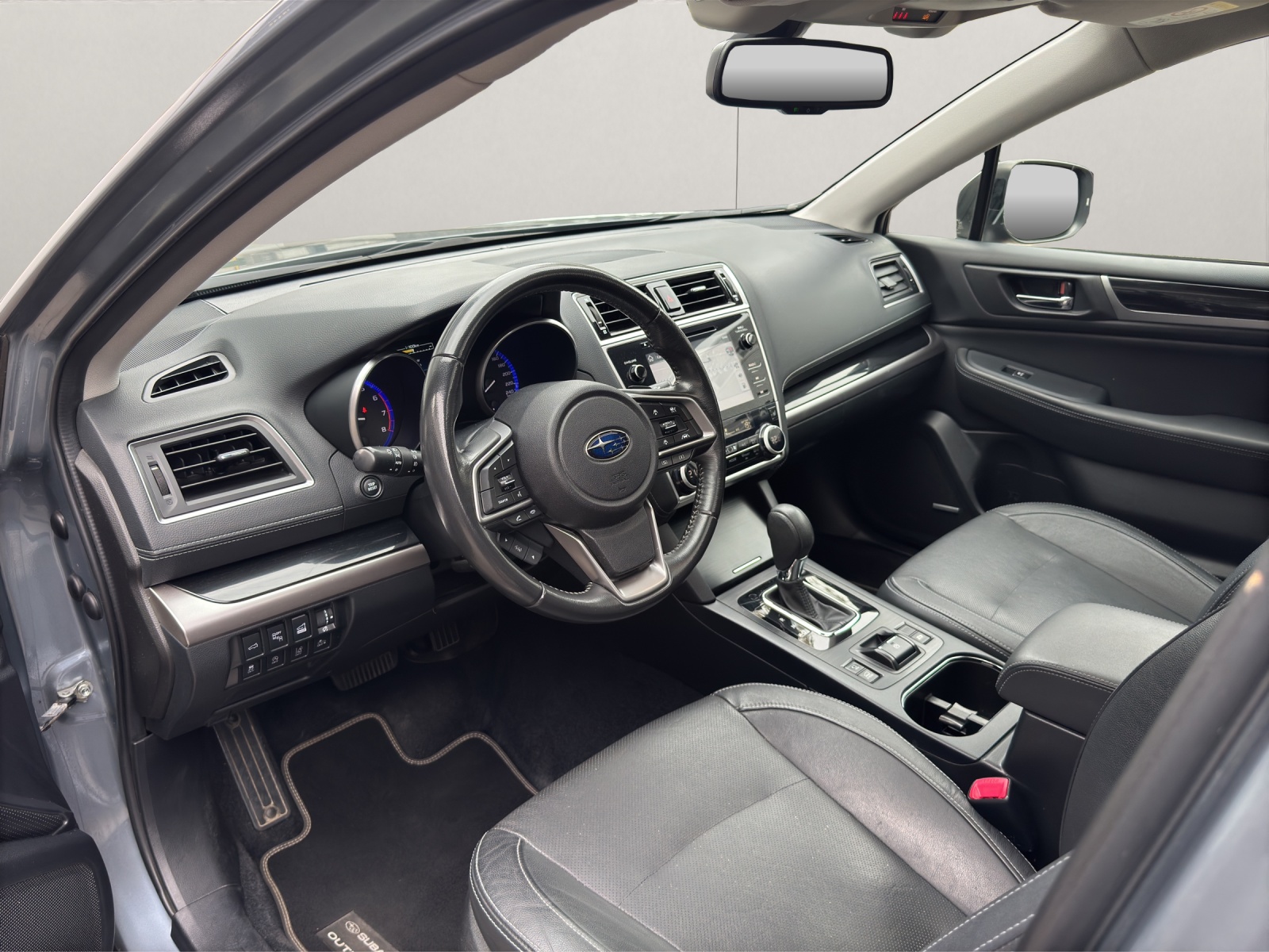 SUBARU Outback 2.5i Luxury AWD Lineartronic-image-8