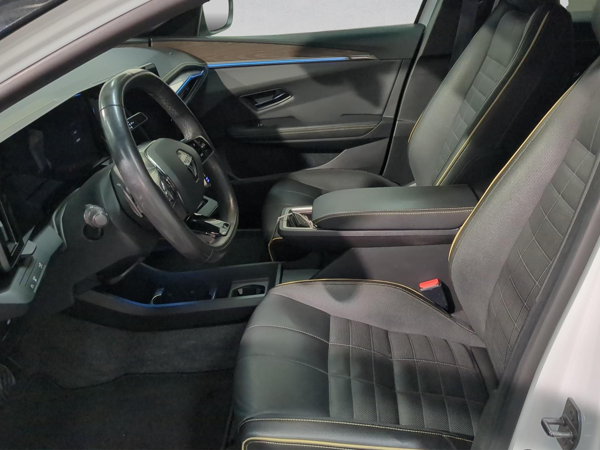RENAULT Mégane E-TECH EV60 Iconic-image-9