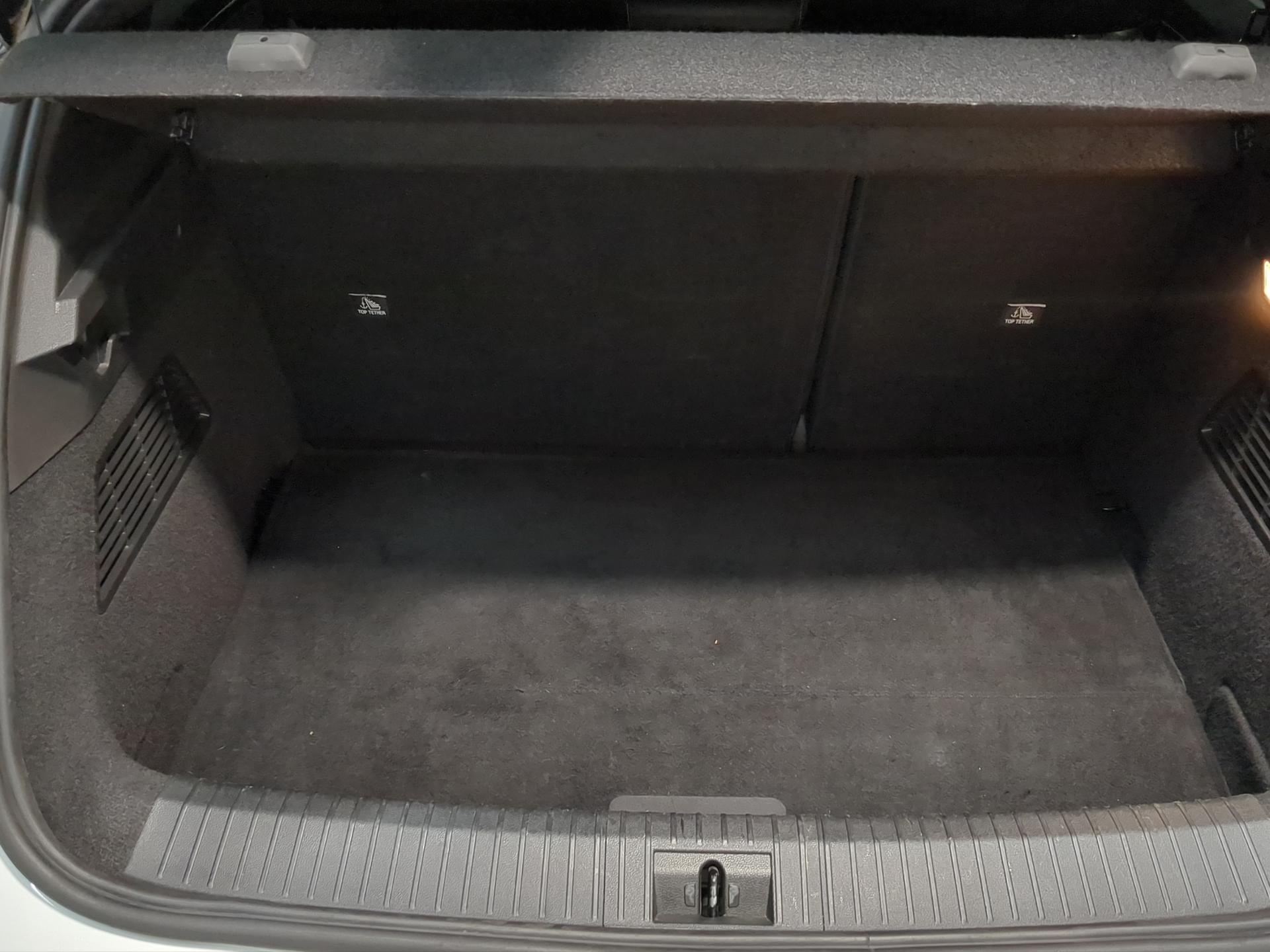 RENAULT Mégane E-TECH EV60 Iconic-image-15