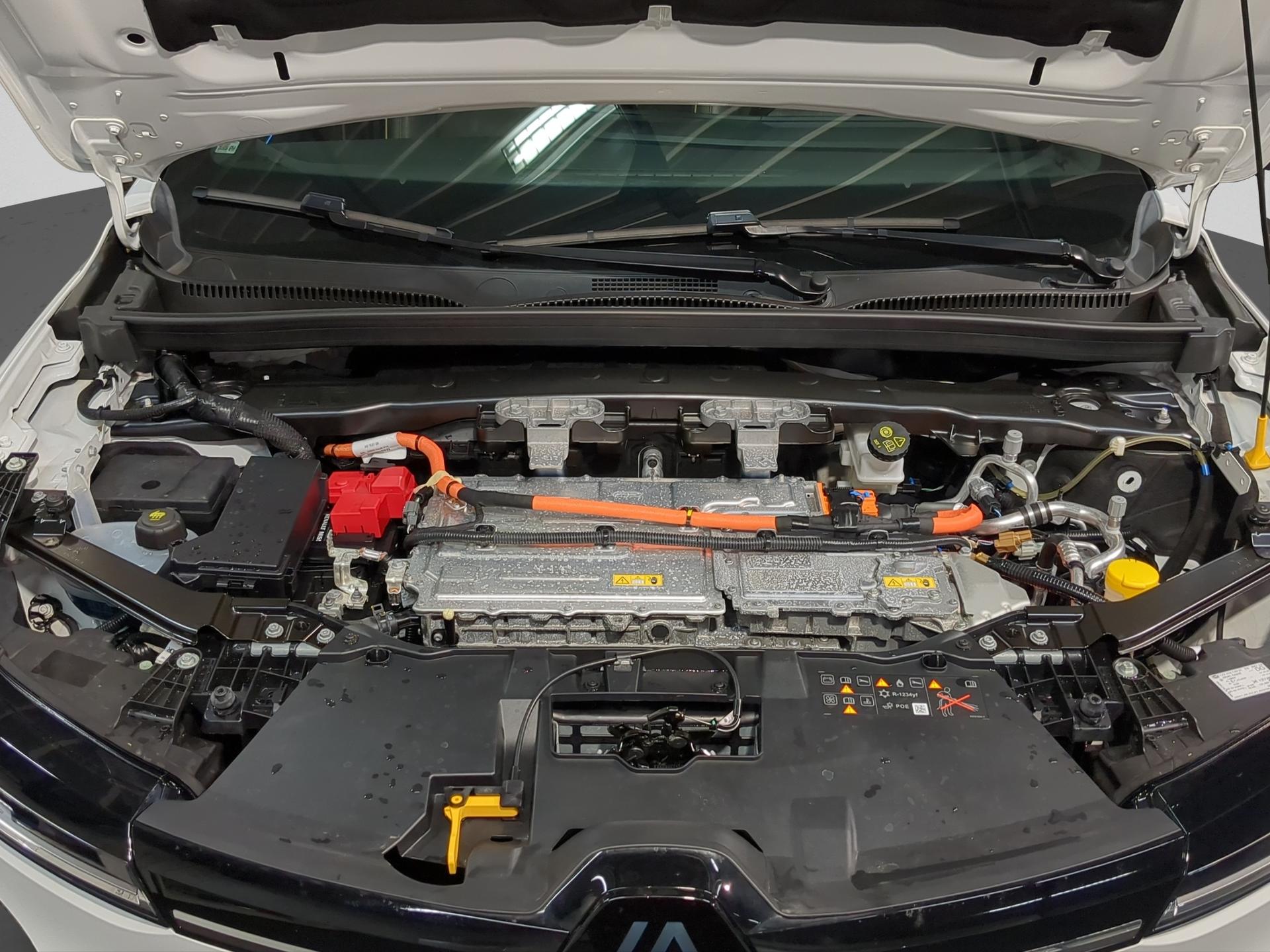 RENAULT Mégane E-TECH EV60 Iconic-image-24