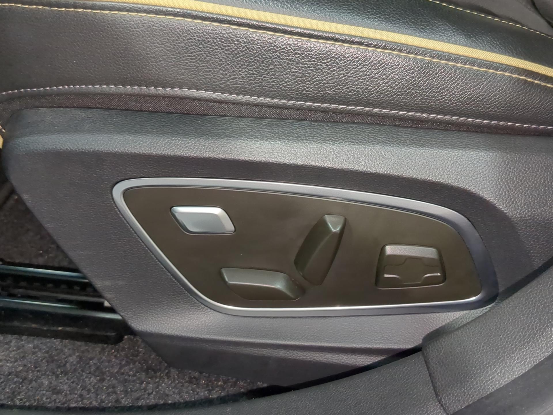 RENAULT Mégane E-TECH EV60 Iconic-image-22