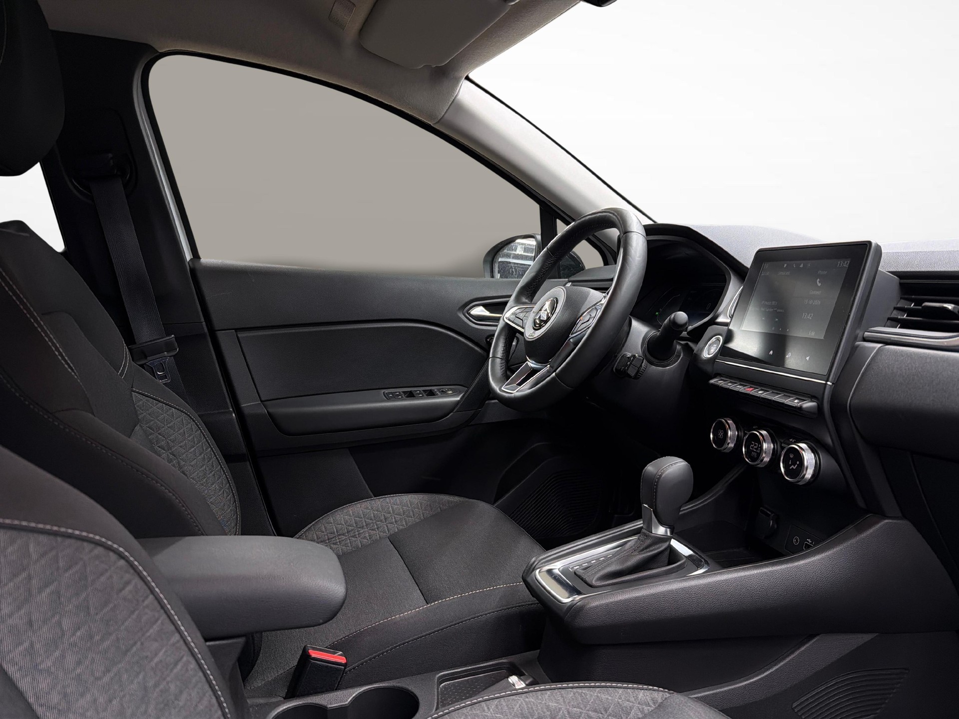 MITSUBISHI ASX 1.6 HEV Invite-image-9