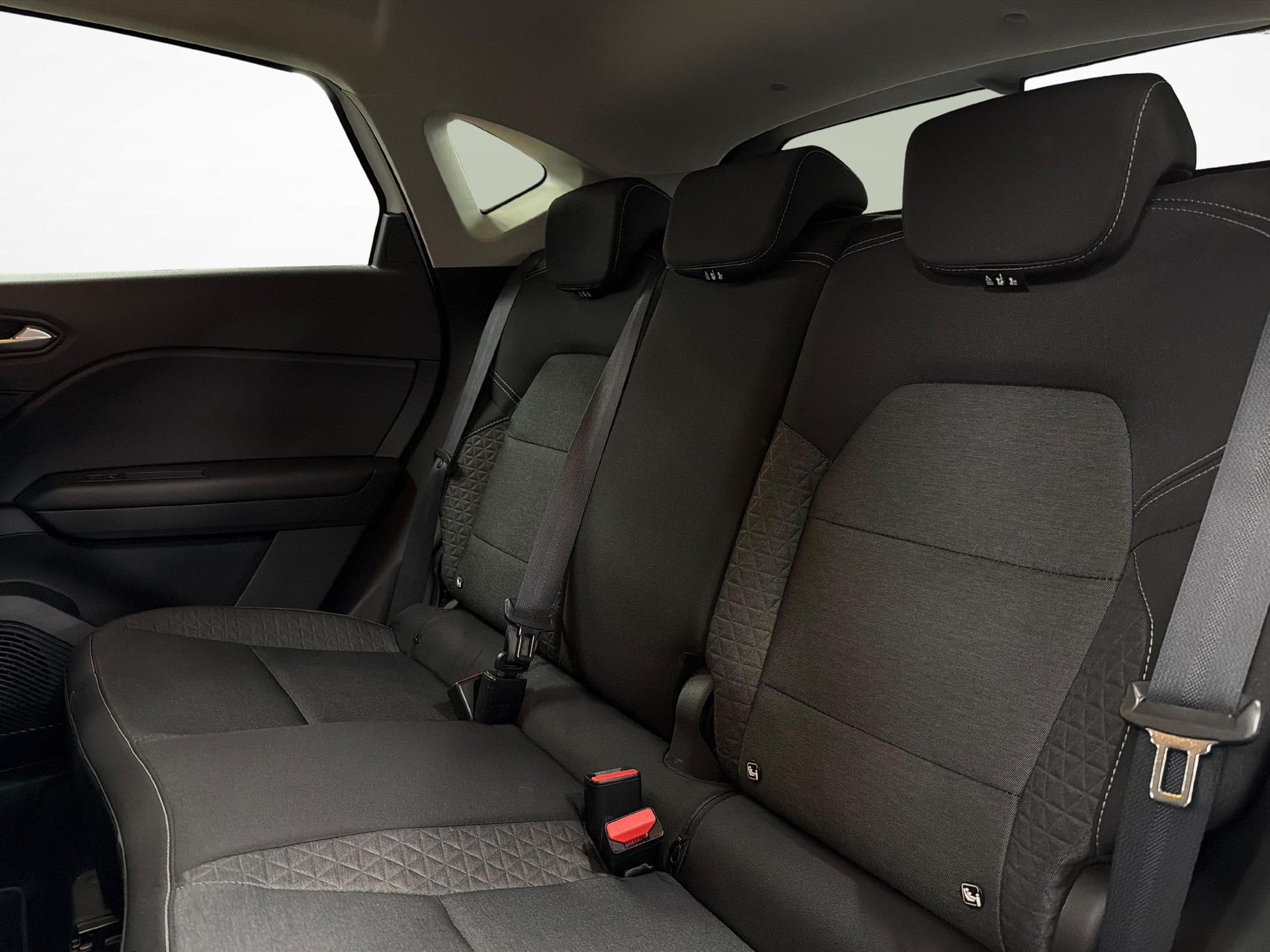 MITSUBISHI ASX 1.6 HEV Invite-image-10