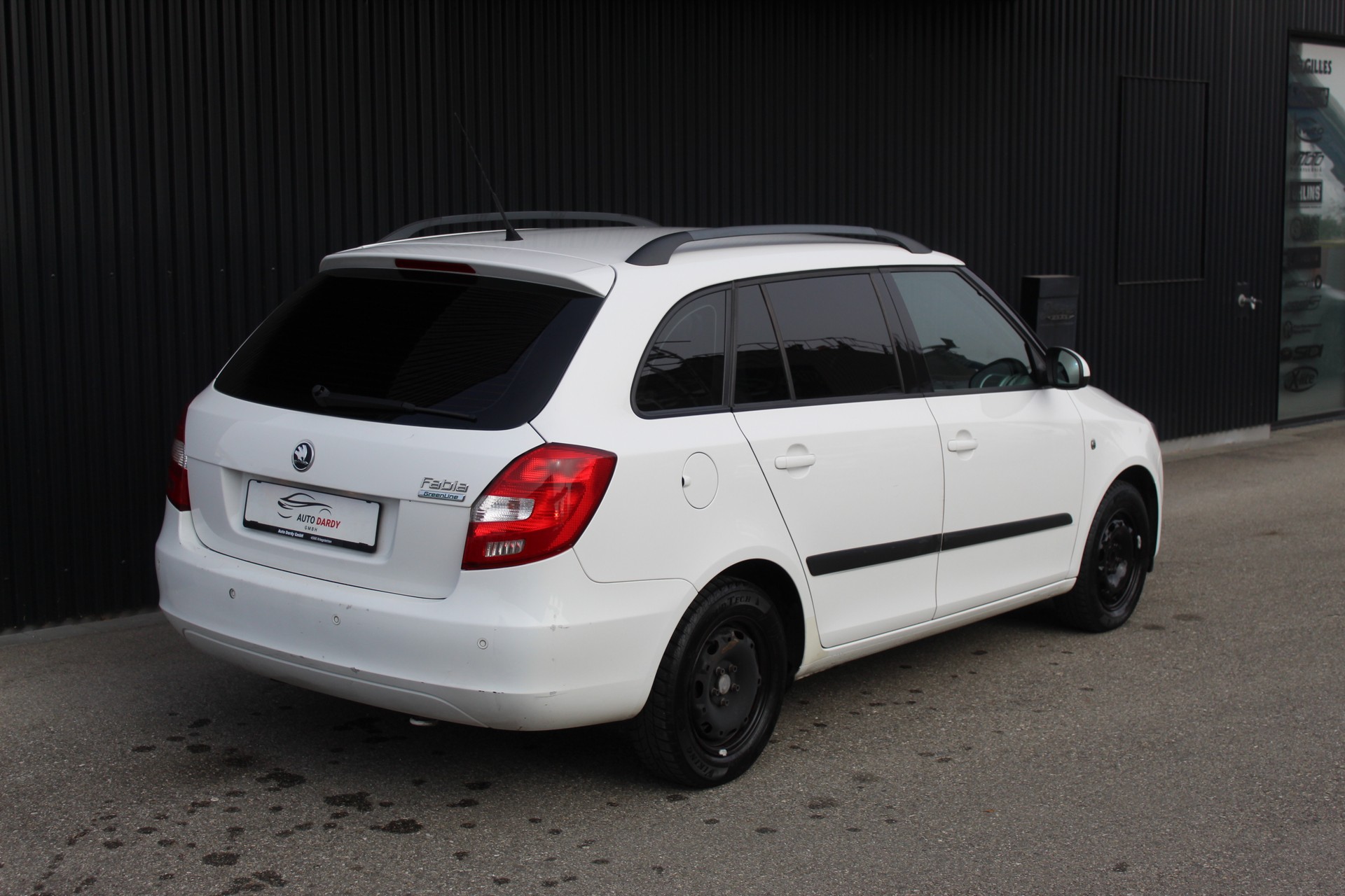 SKODA Fabia 1.4 TDI GreenLine-image-2