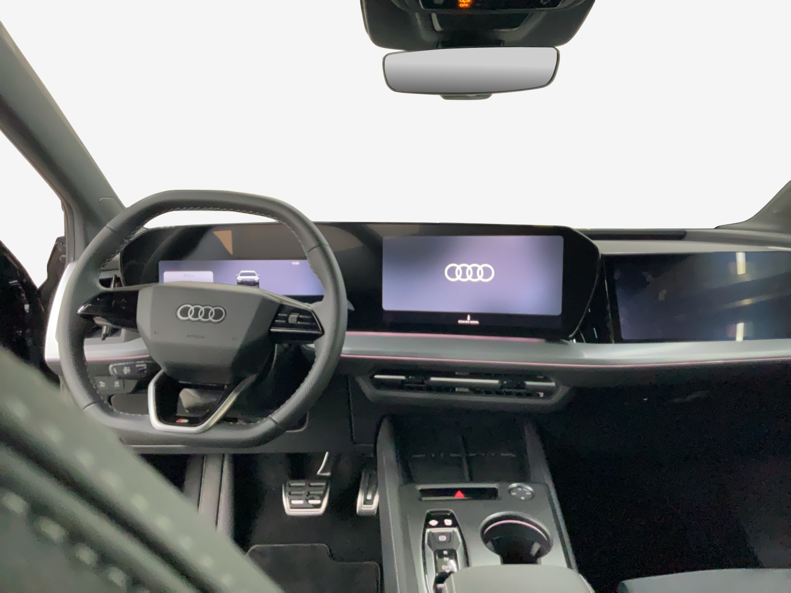 AUDI Q4 e-tron SUV quattro performance Swiss Ski-image-8