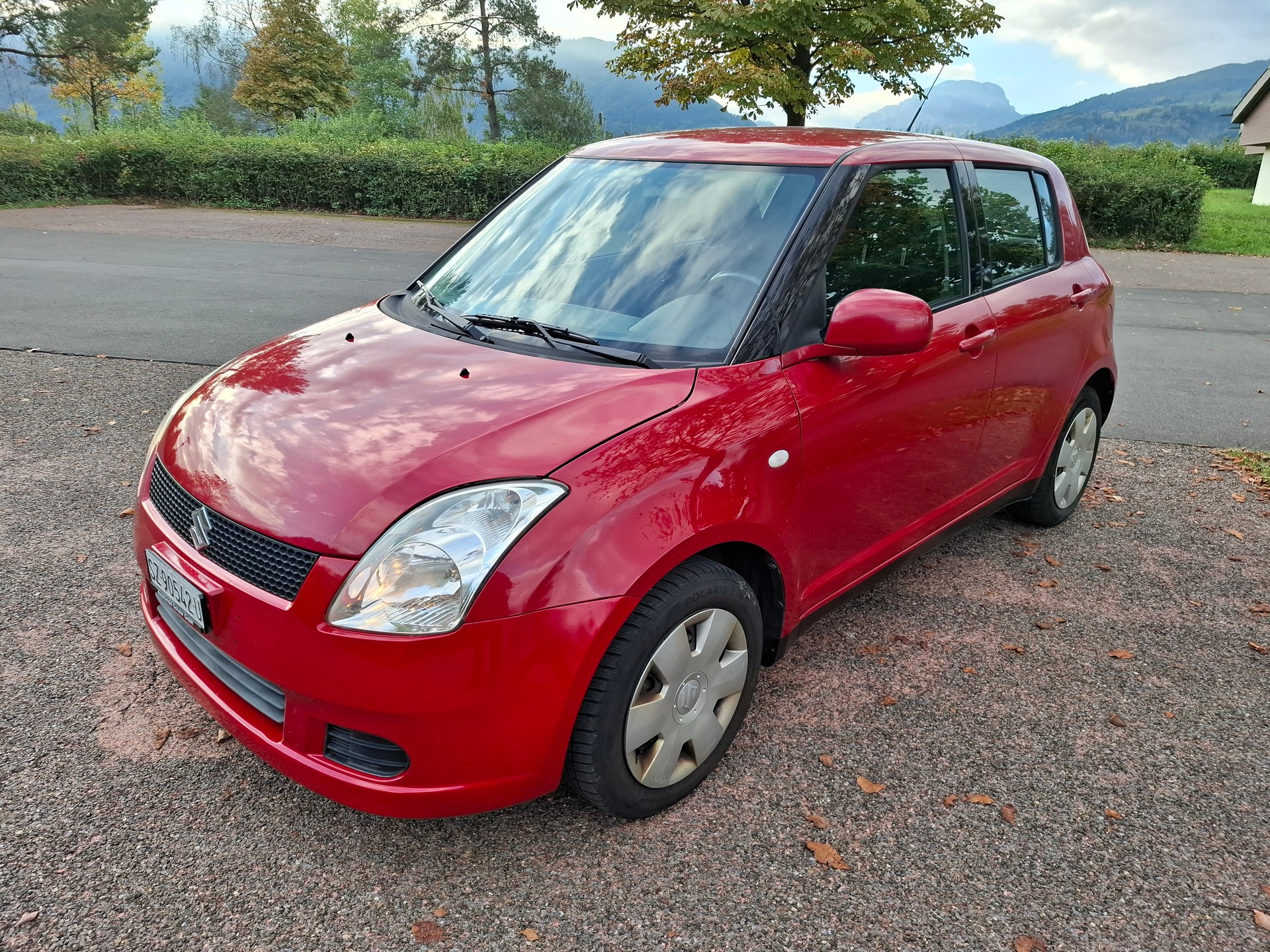 SUZUKI Swift 1.3i 16V GL 4x4-image-2
